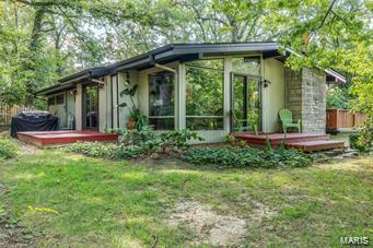 Property Photo: 649 Craigwoods Drive MO 63122