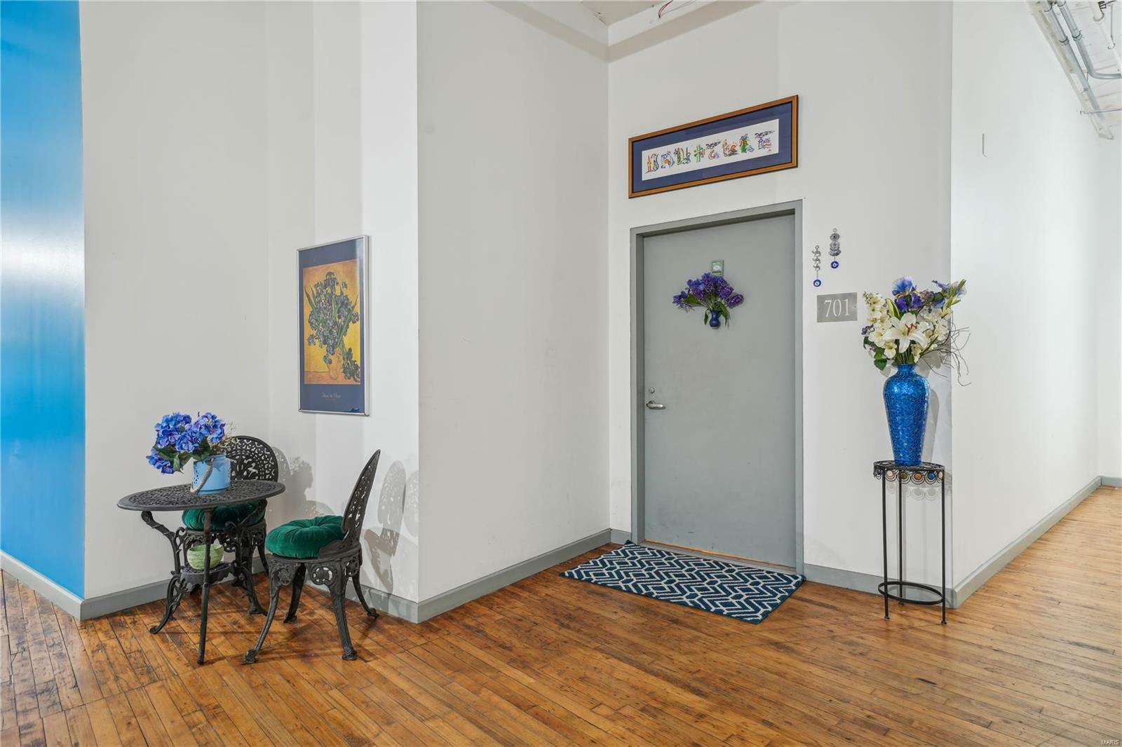 Property Photo: 1010 Saint Charles Street 701 MO 63101