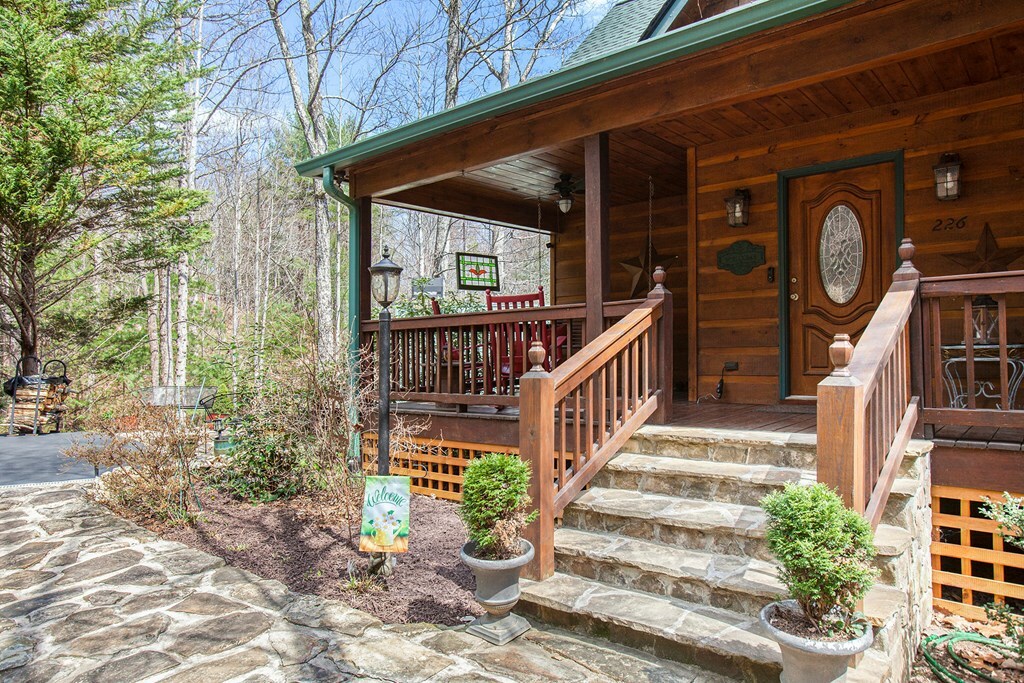 Property Photo: 226 Shepherds Walk GA 30560