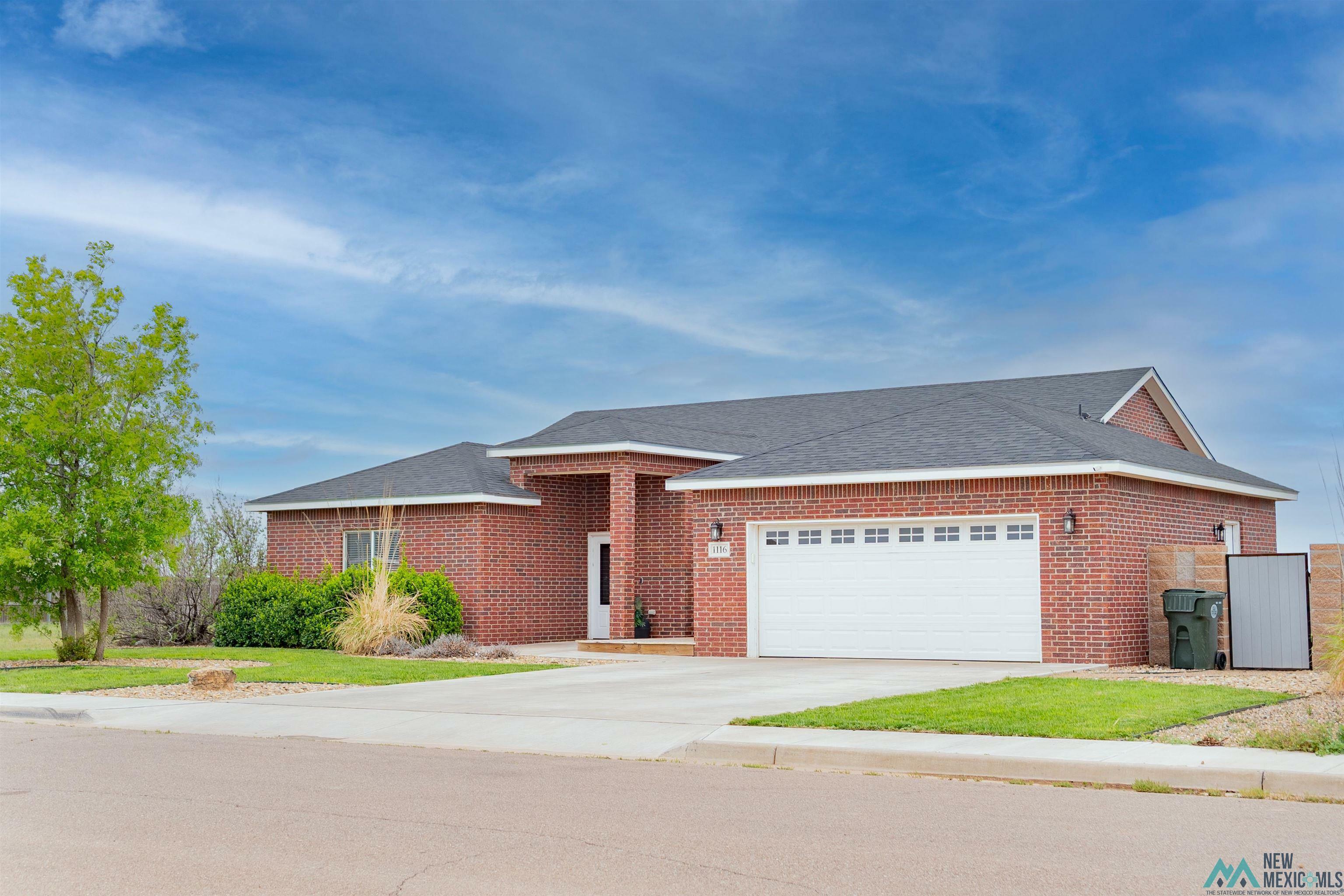 Property Photo: 1116 Broadway Drive NM 88101