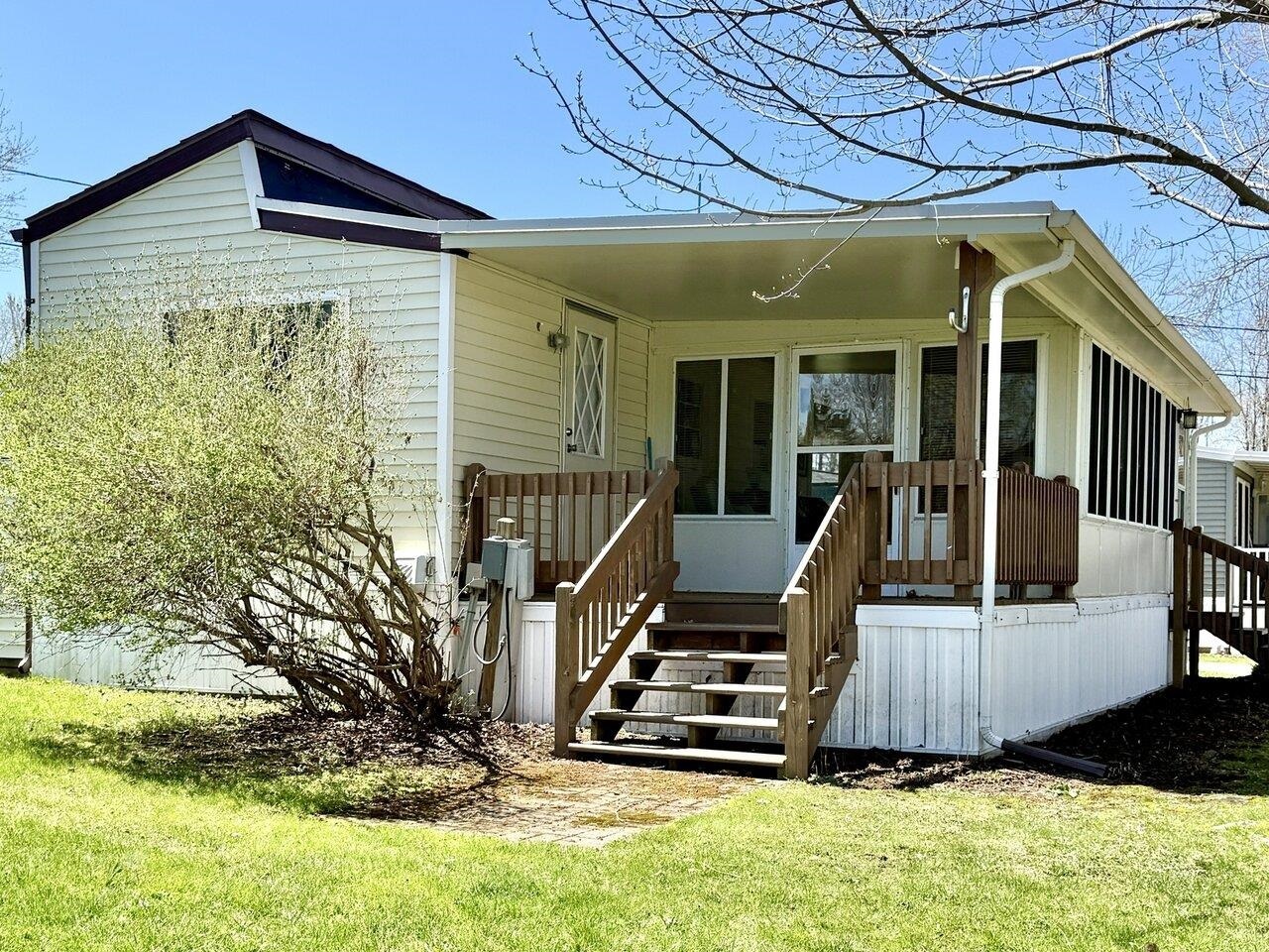 Property Photo: 15 Whites Lane VT 05458