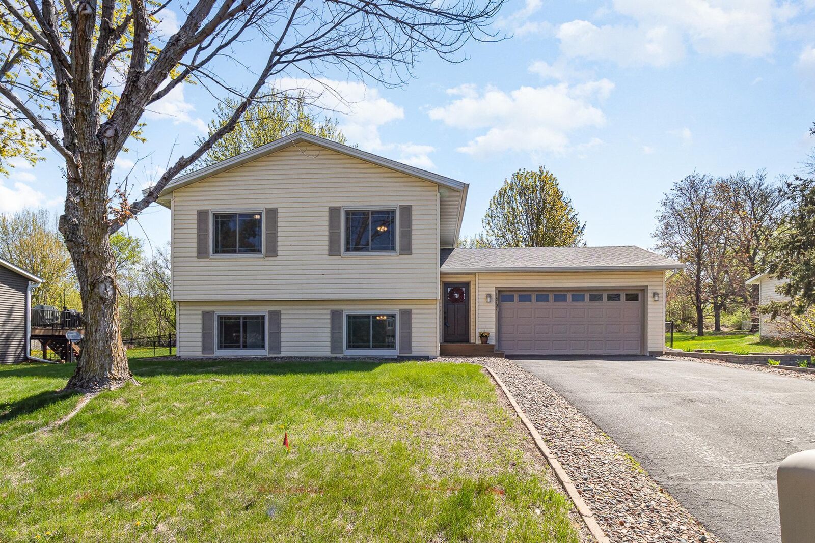 Property Photo:  14707 Burnell Park Drive  MN 55306 