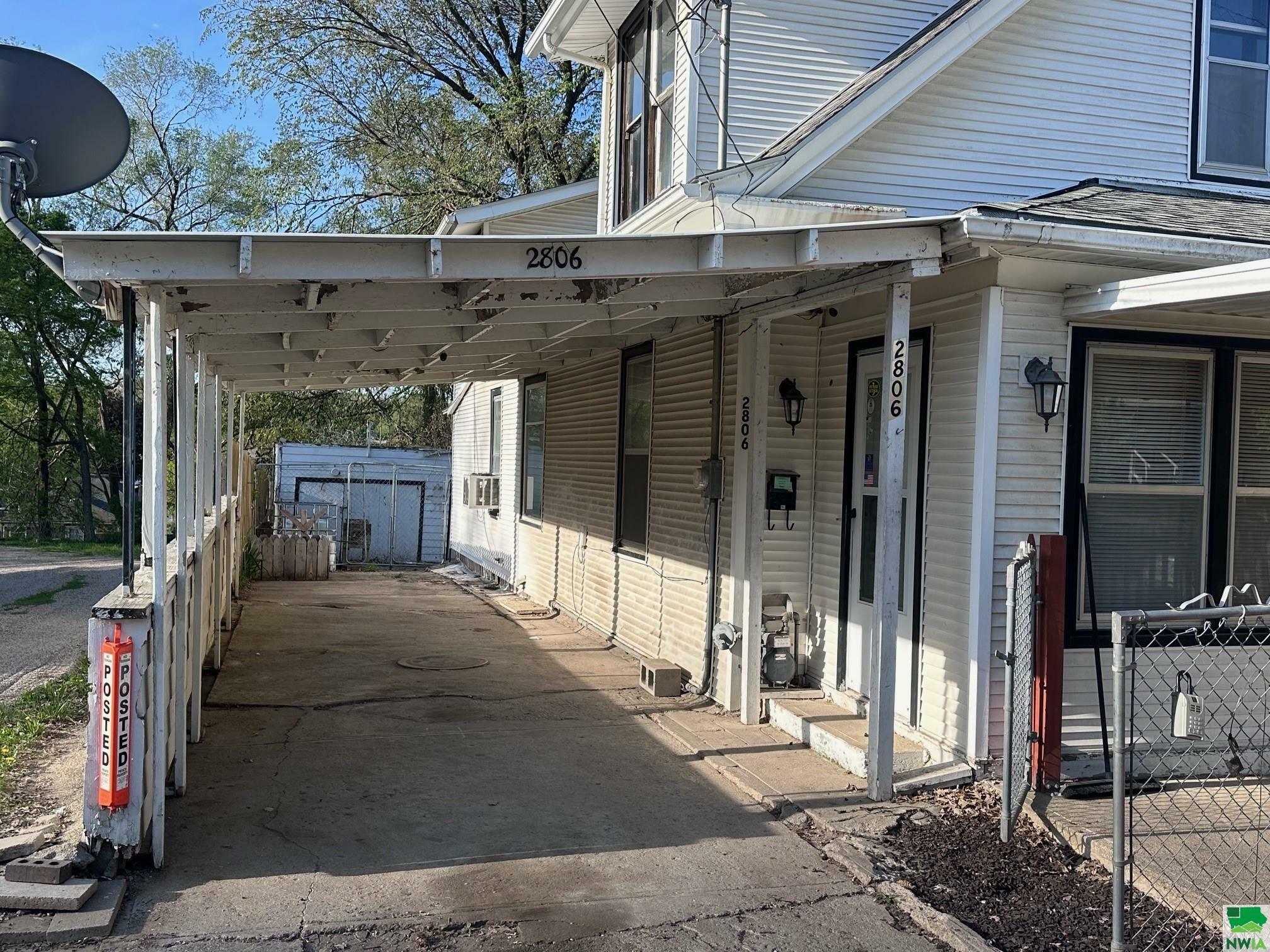 Property Photo: 2806 2nd St IA 51105