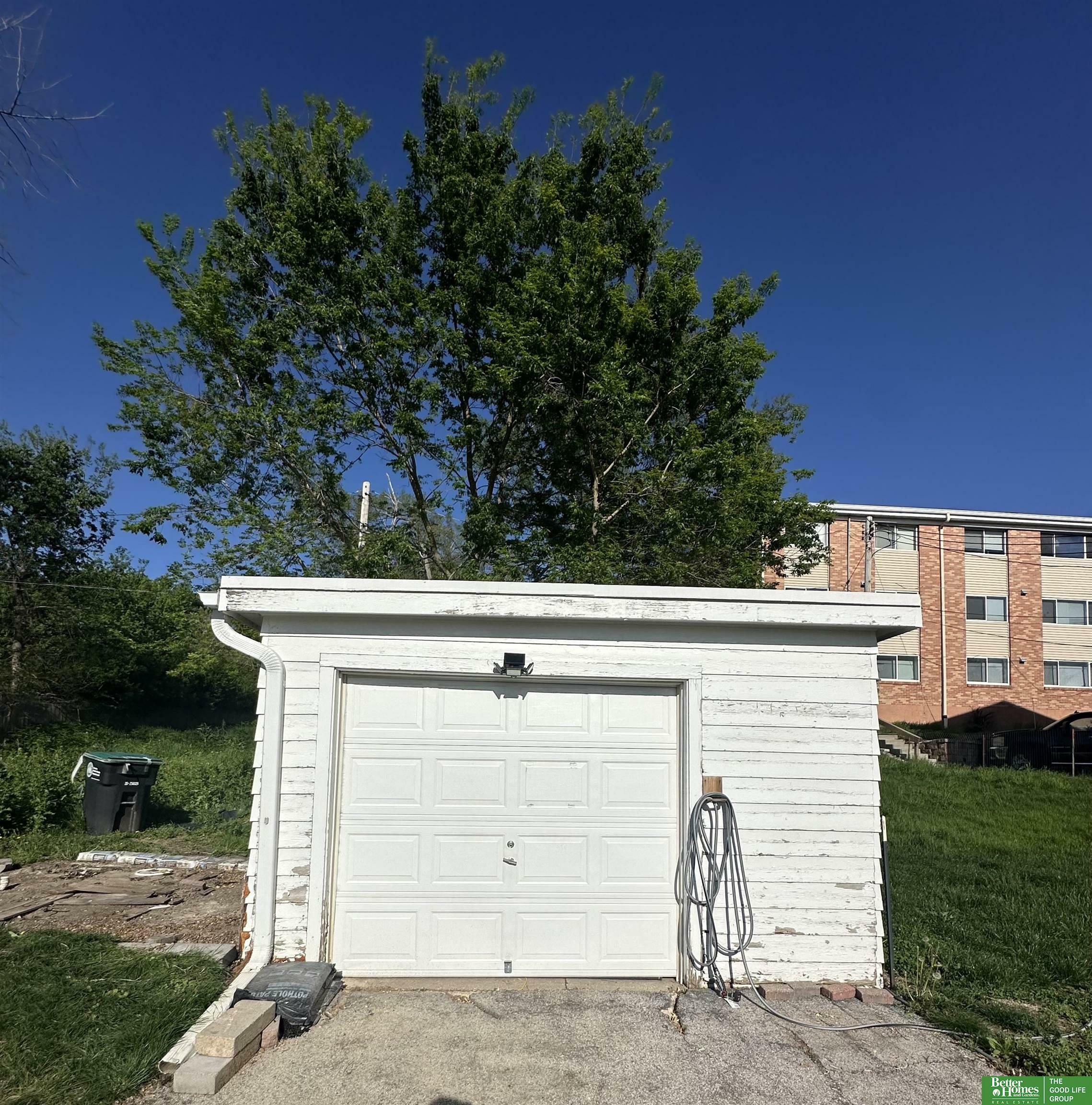 Property Photo: 2017 N 83rd Street NE 68134