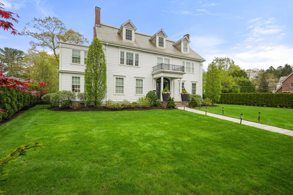 Property Photo: 1005 Centre St MA 02459