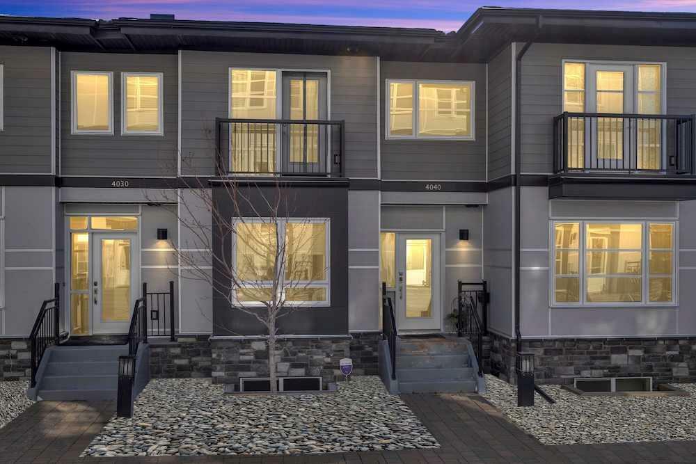 Property Photo: 2660 22 Street 4040 AB T4R 0K8