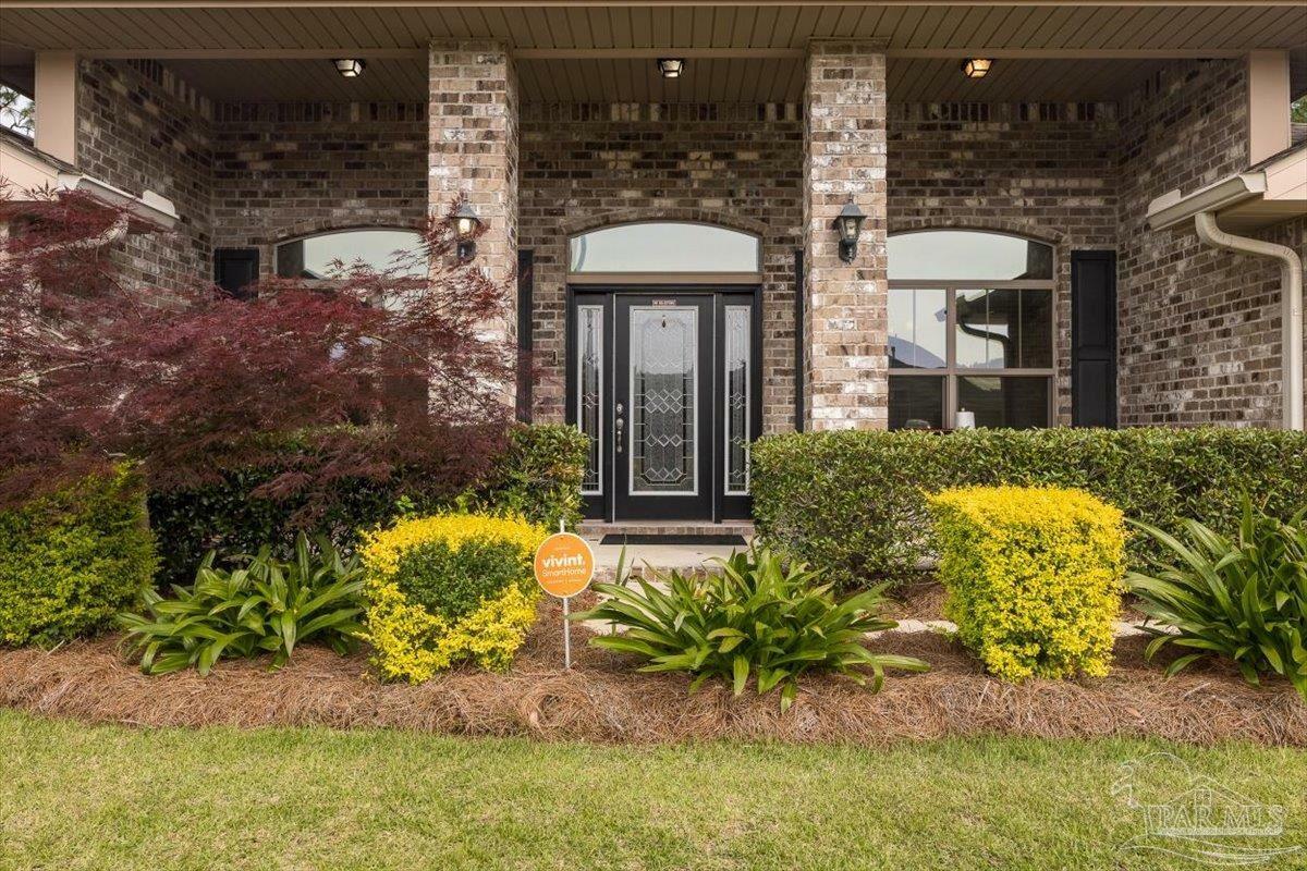Property Photo: 2140 Stennis Dr FL 32506