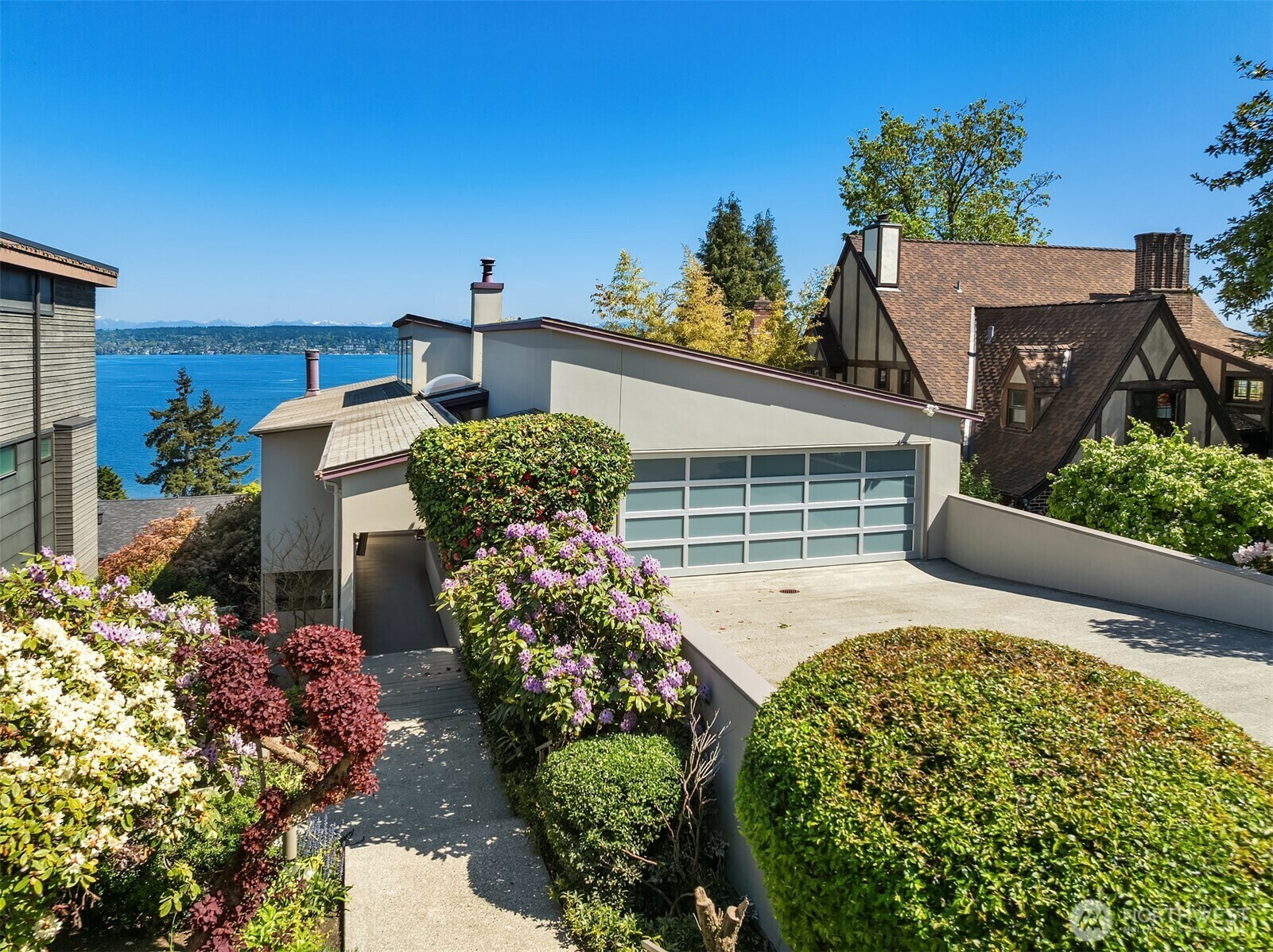 Property Photo: 3718 48th Avenue NE WA 98105
