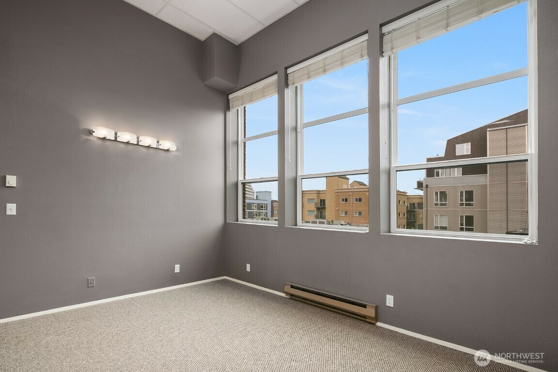 Property Photo: 417 E Pine Street 308 WA 98122