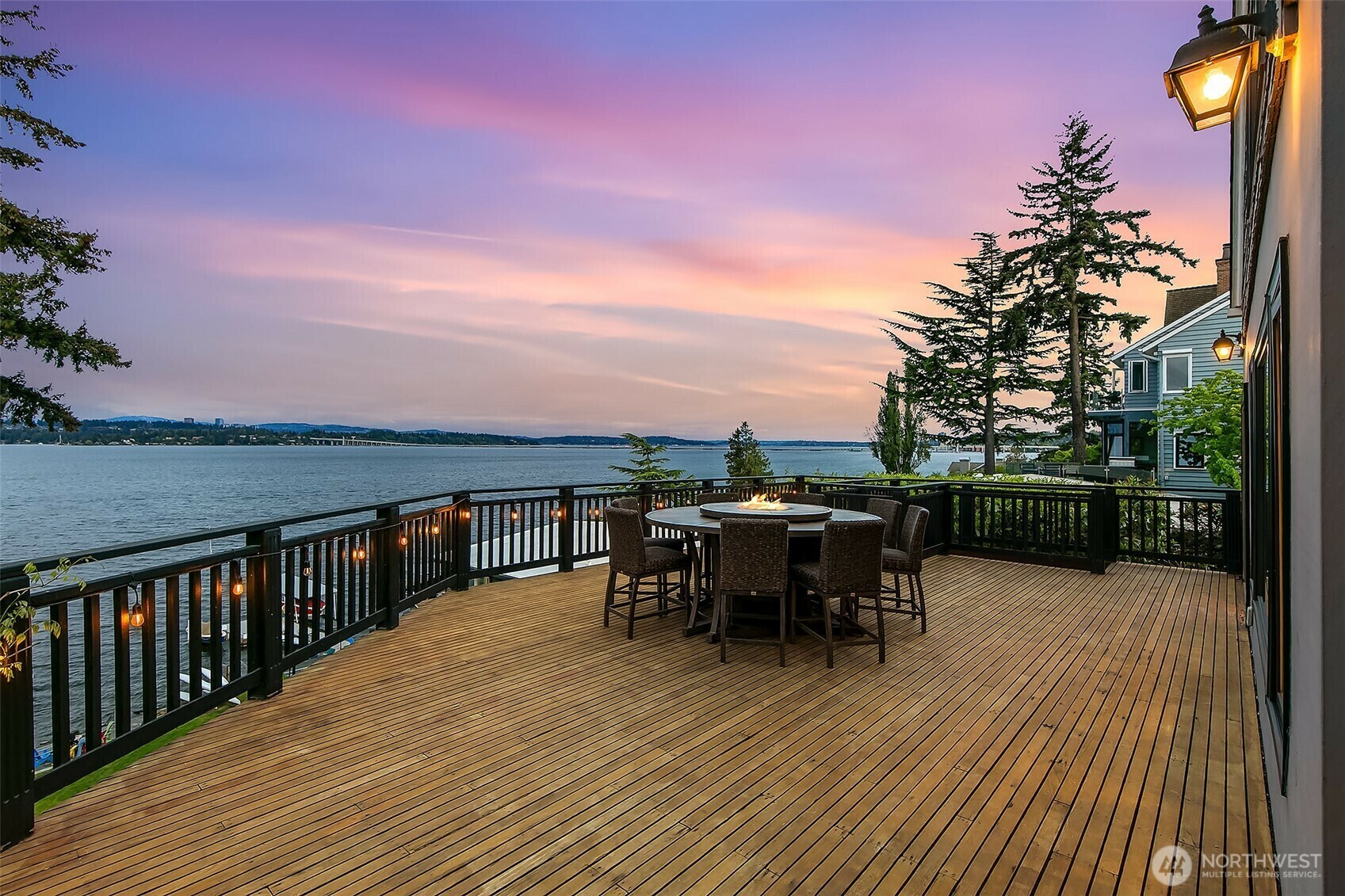Property Photo: 4216 55th Avenue NE WA 98105