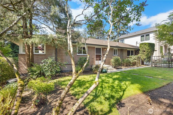 3427  72nd Place SE  Mercer Island WA 98040 photo