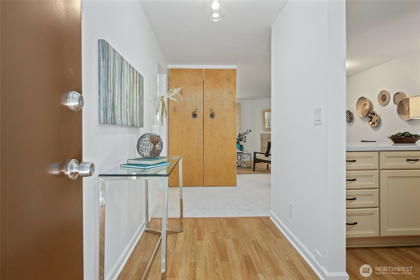 Property Photo: 22103 66th Avenue W 5B WA 98043