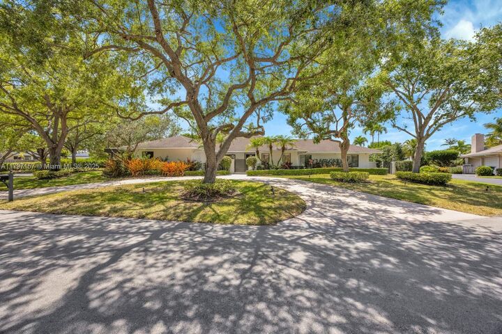 Property Photo:  15920 SW 81st Ave  FL 33157 