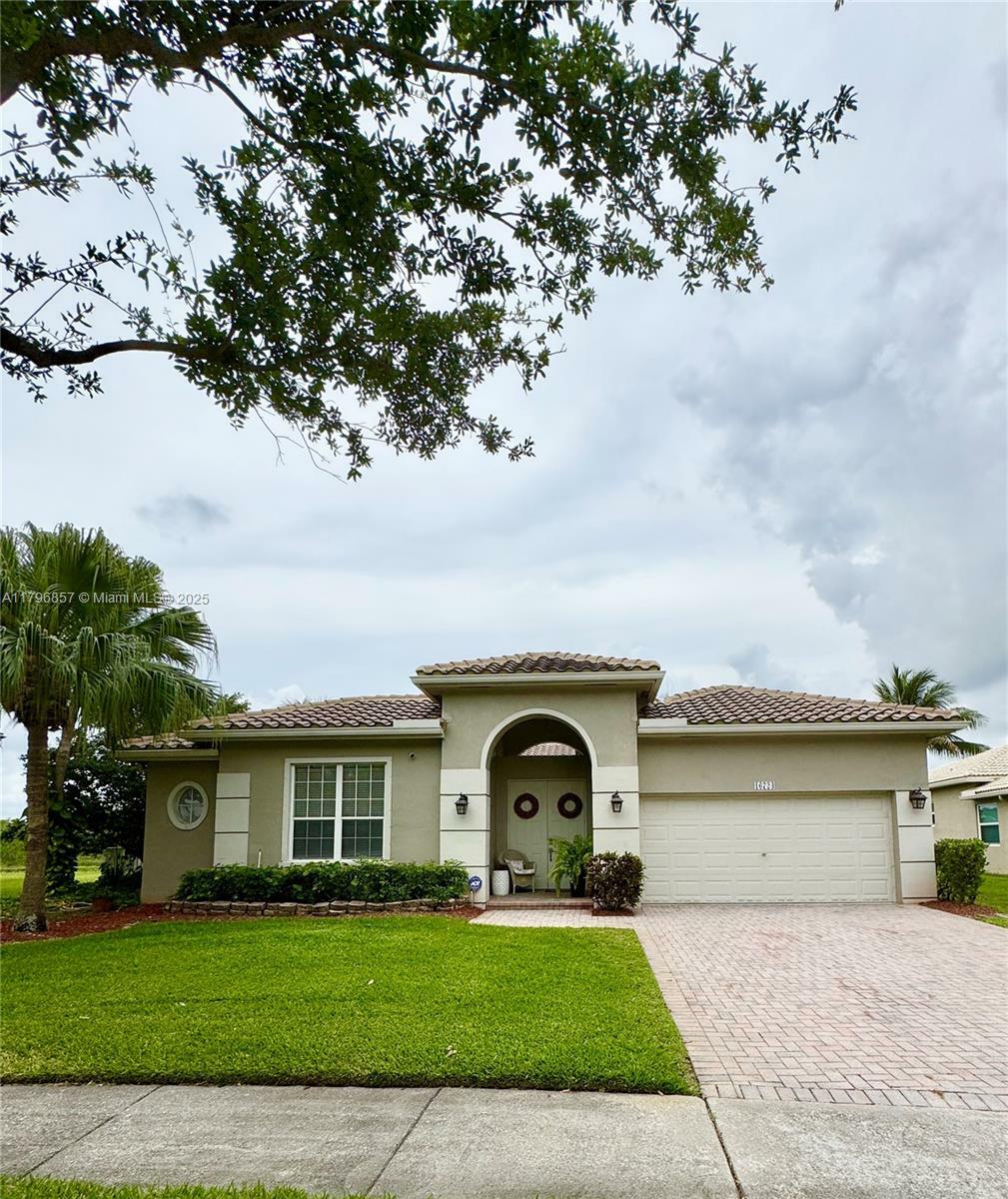 Property Photo: 16724 NW 8th St FL 33028