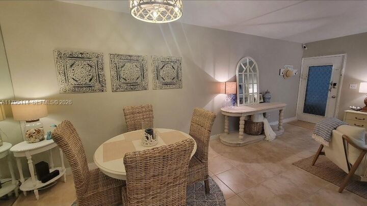 Property Photo:  624 Orton Ave 19  FL 33304 