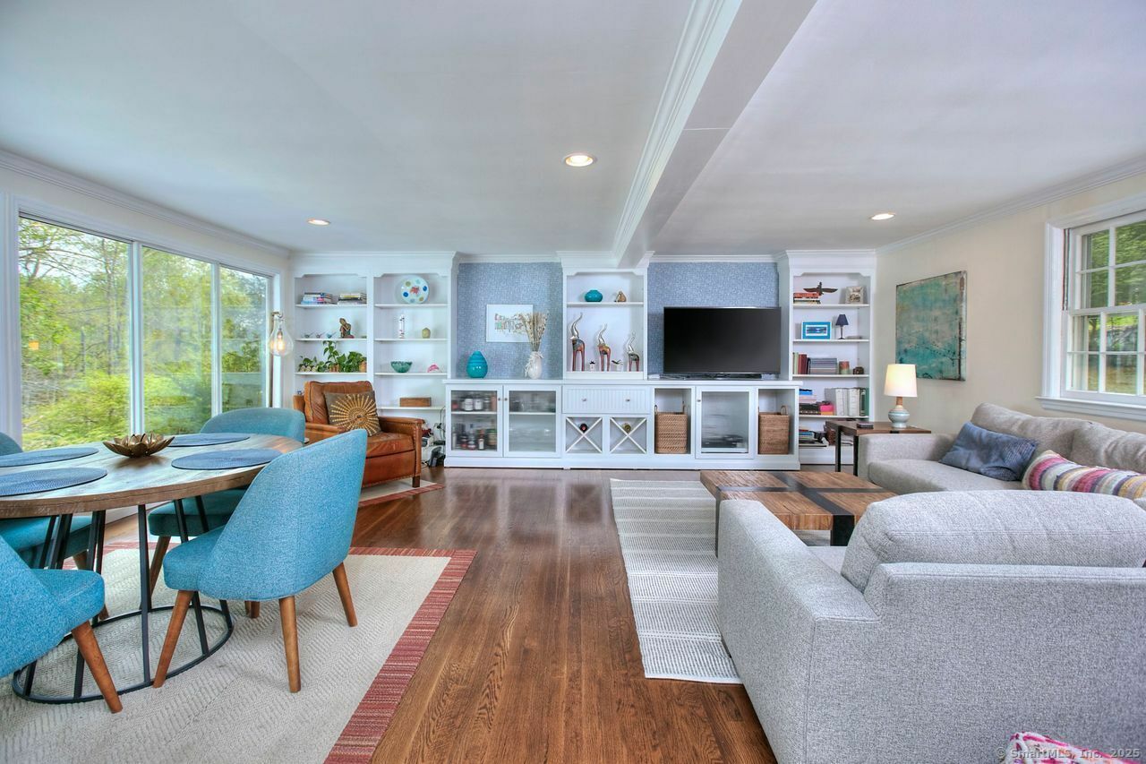 Property Photo: 20 Cranbury Road CT 06880