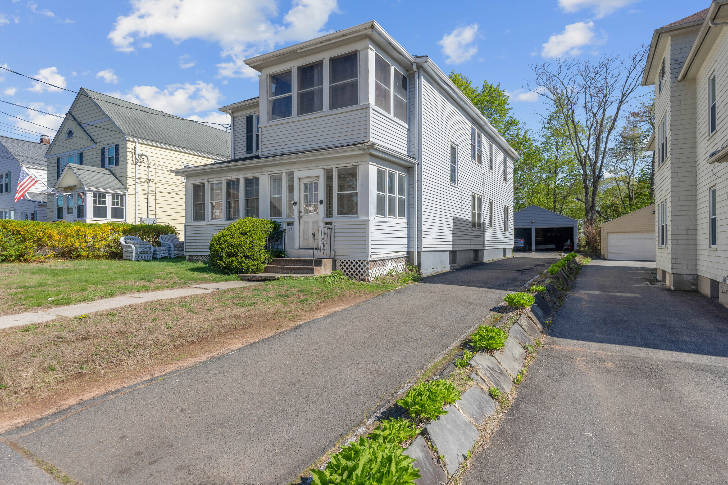 Property Photo: 33 Woodmere Road CT 06119