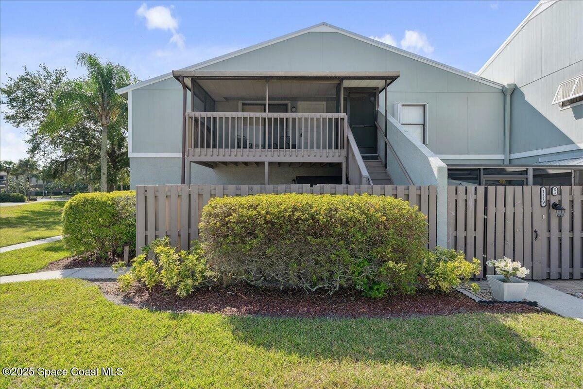 Property Photo: 1133 Breezy Way FL 32958