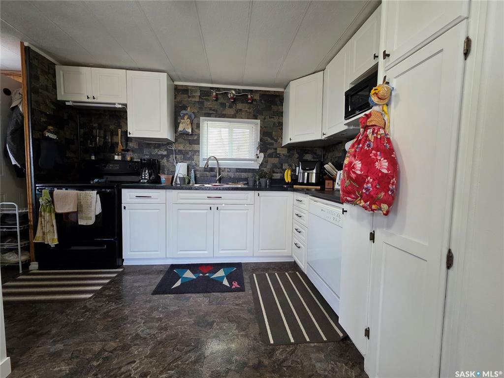 Property Photo: 701 11th Avenue NW 29 SK S9H 4M5