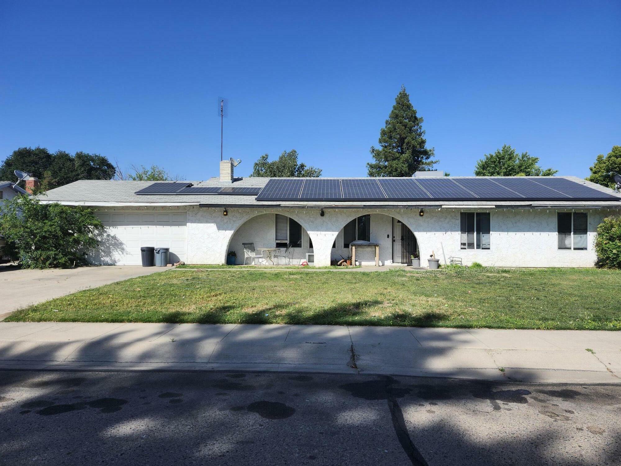 1844 S Thomas Street  Visalia CA 93292 photo