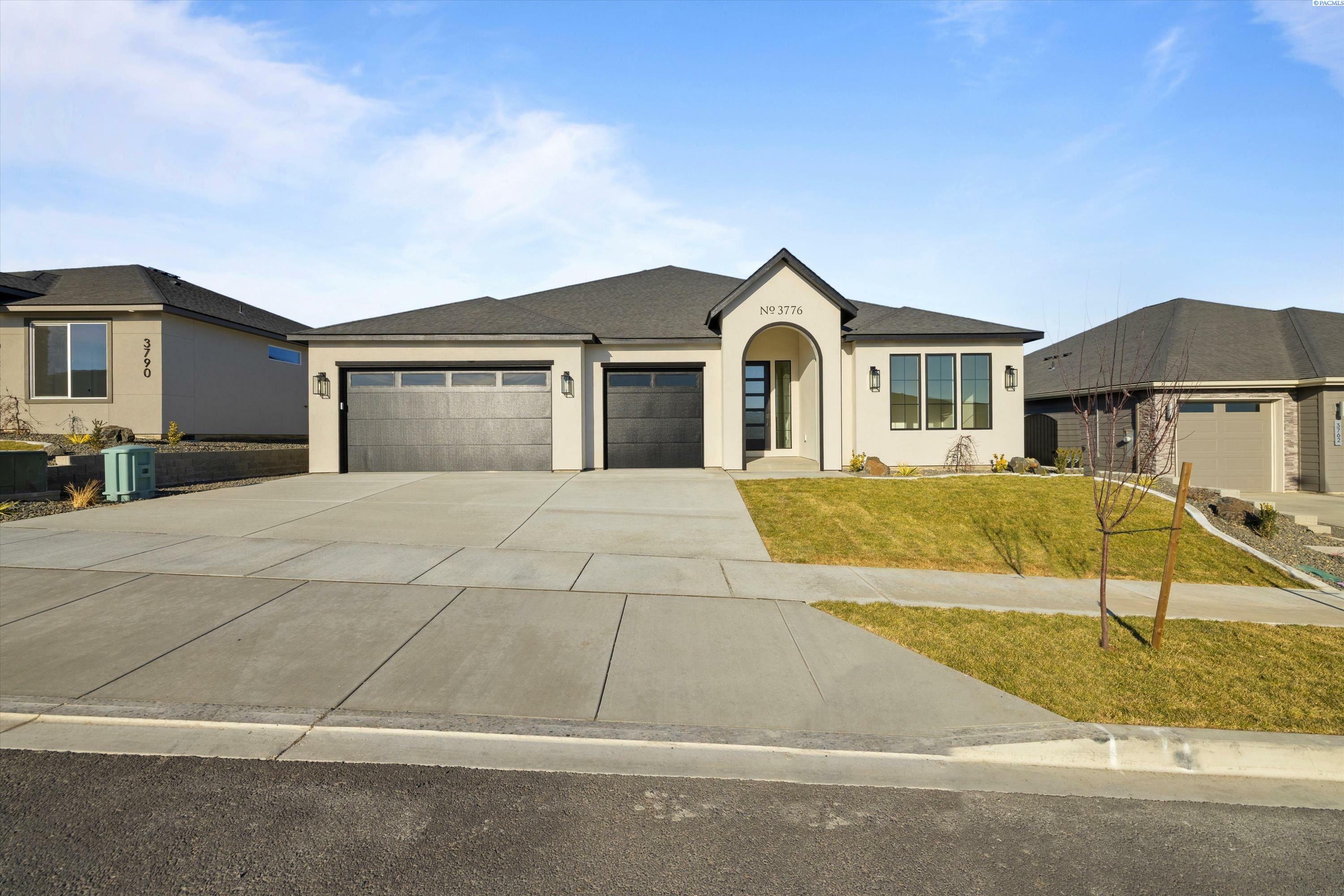 Property Photo: 3776 Boxberger St WA 99352