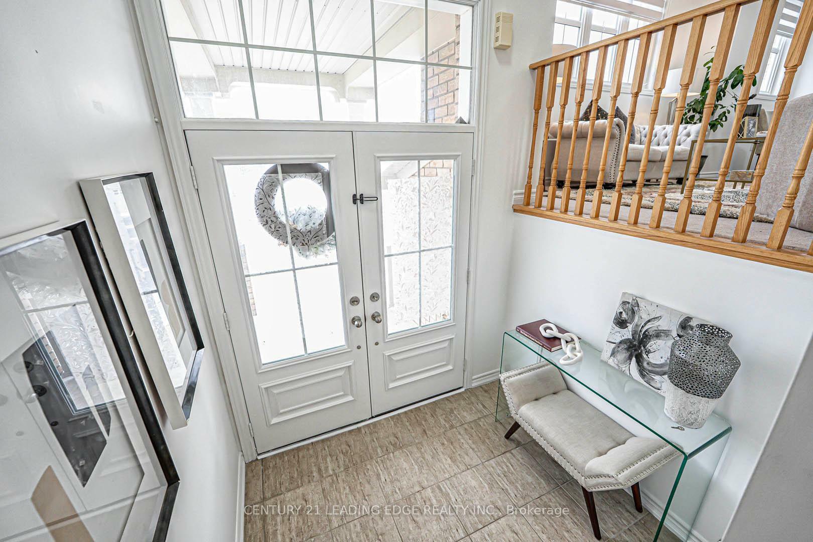 Photo de la propriété: 87 Ridge Gate Crescent ON L0G 1M0