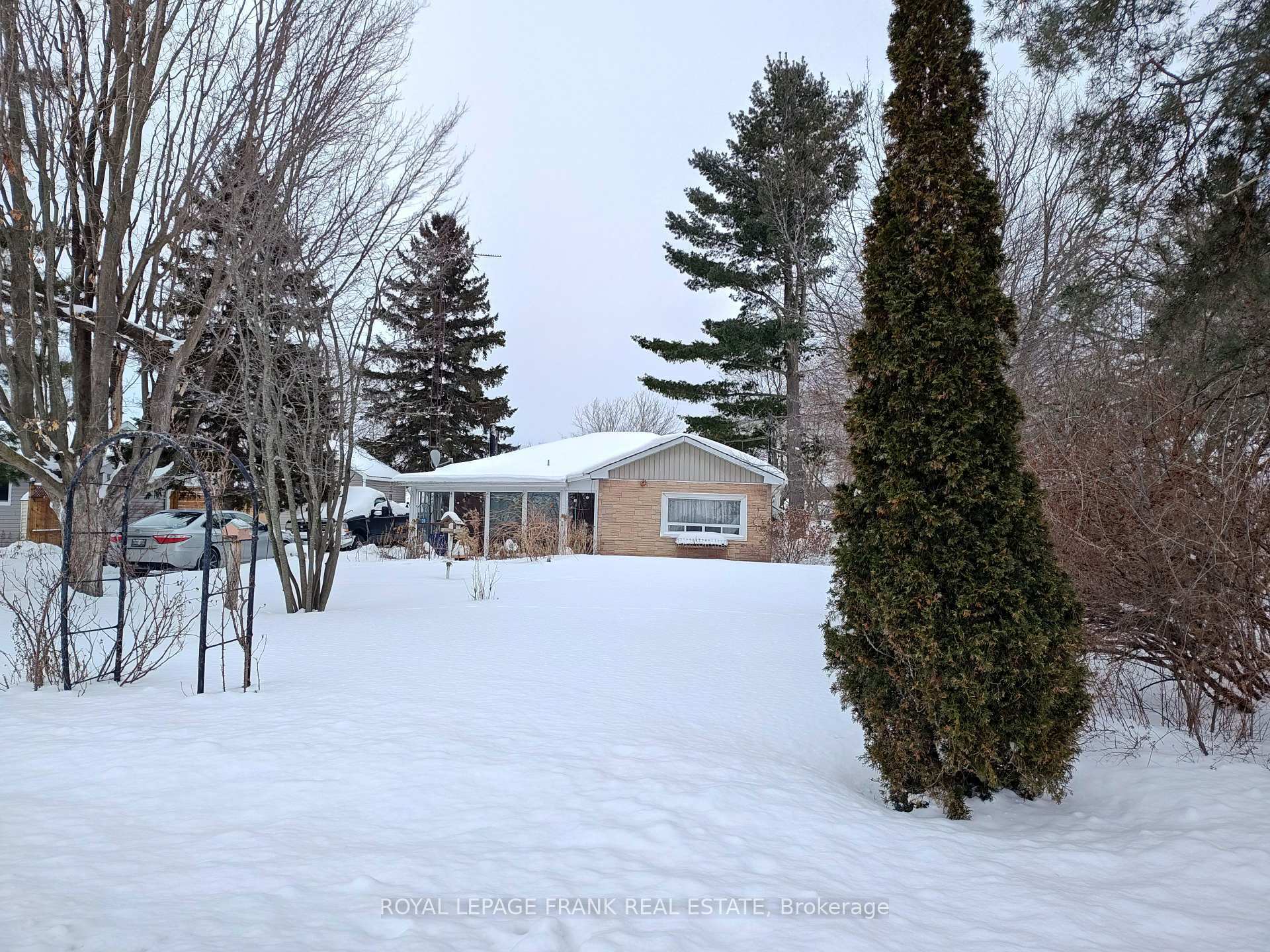 Property Photo: 139 Summit Drive ON L0B 1E0