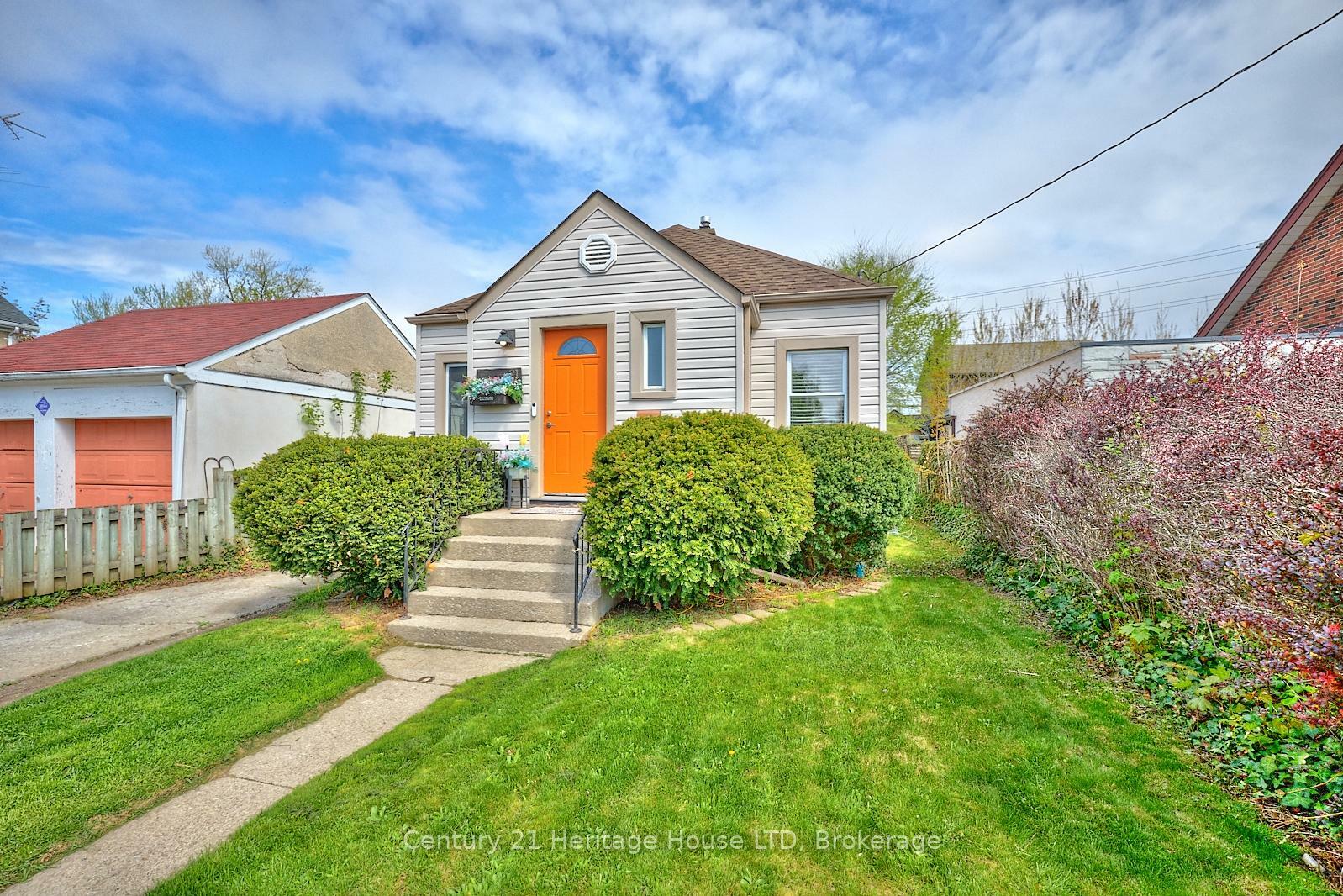 Property Photo: 21 Spruce Street ON L2R 1B6