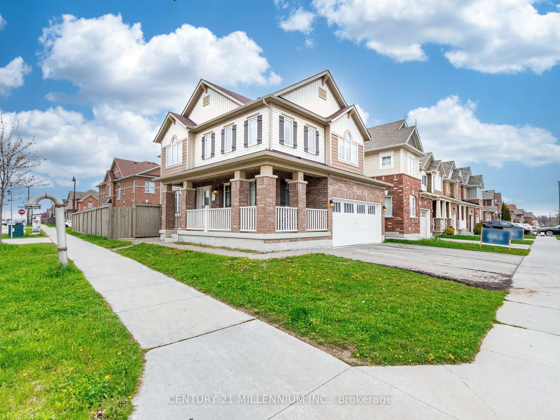 Property Photo: 347 Robert Parkinson Drive ON L7A 4C6