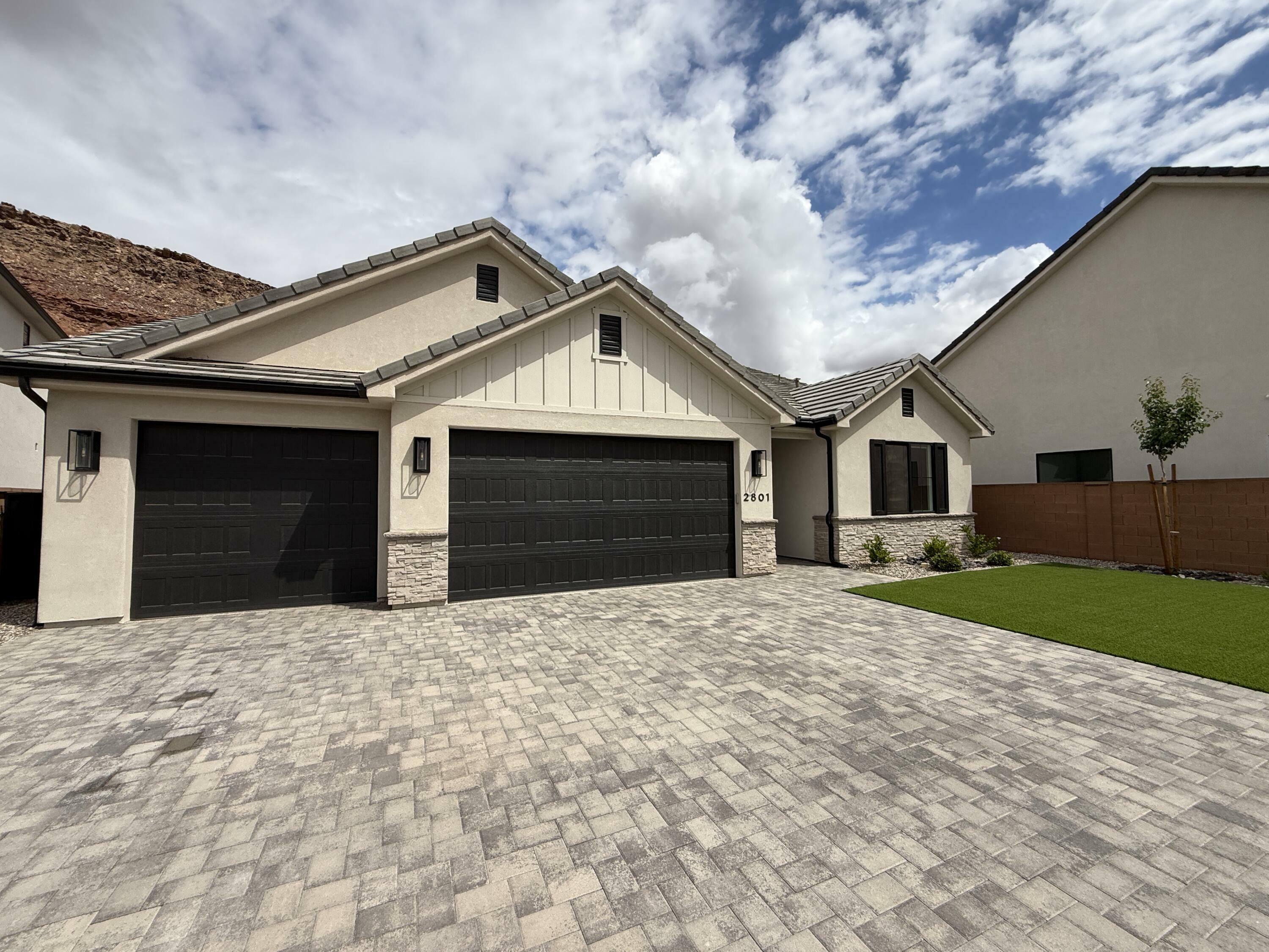 Property Photo: 2801 E Rill Dr UT 84780
