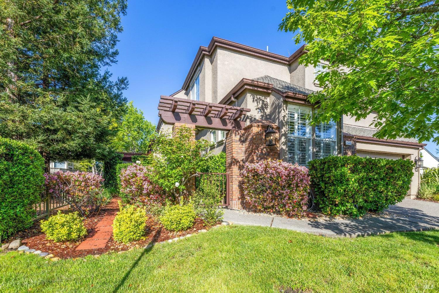 1903 Falcon Ridge Drive  Petaluma CA 94954 photo