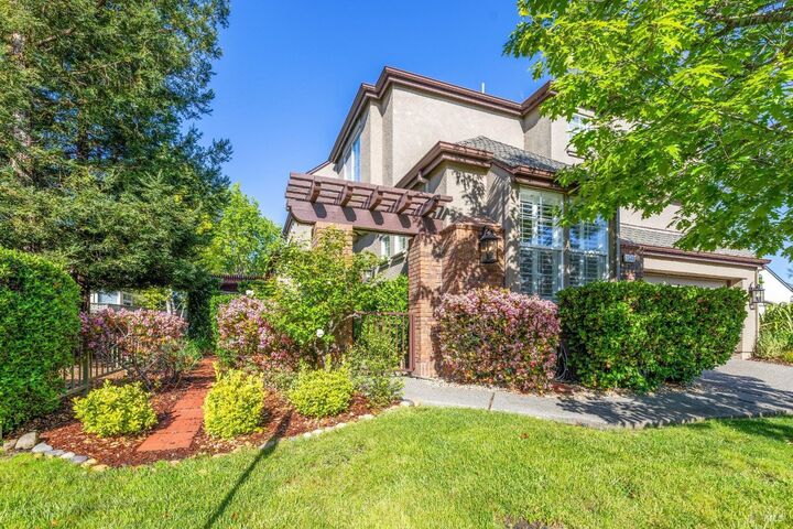 1903 Falcon Ridge Drive  Petaluma CA 94954 photo