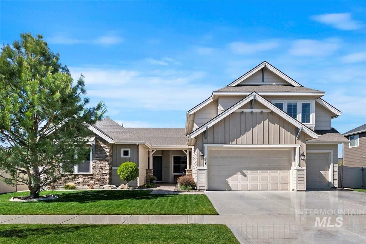 Property Photo:  938 W Bear Track Ct.  ID 83642 