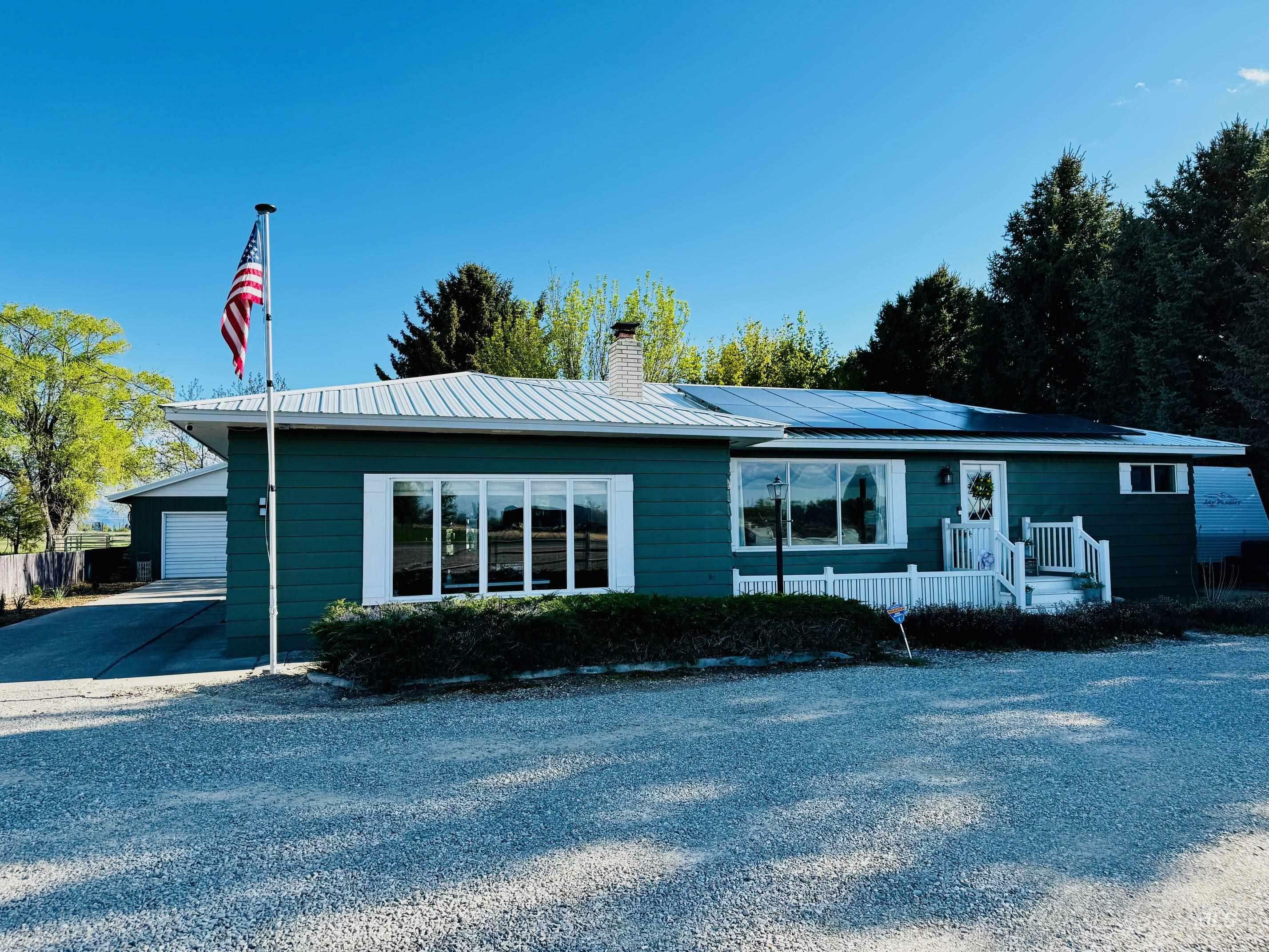 Property Photo: 123 W 100 S ID 83350