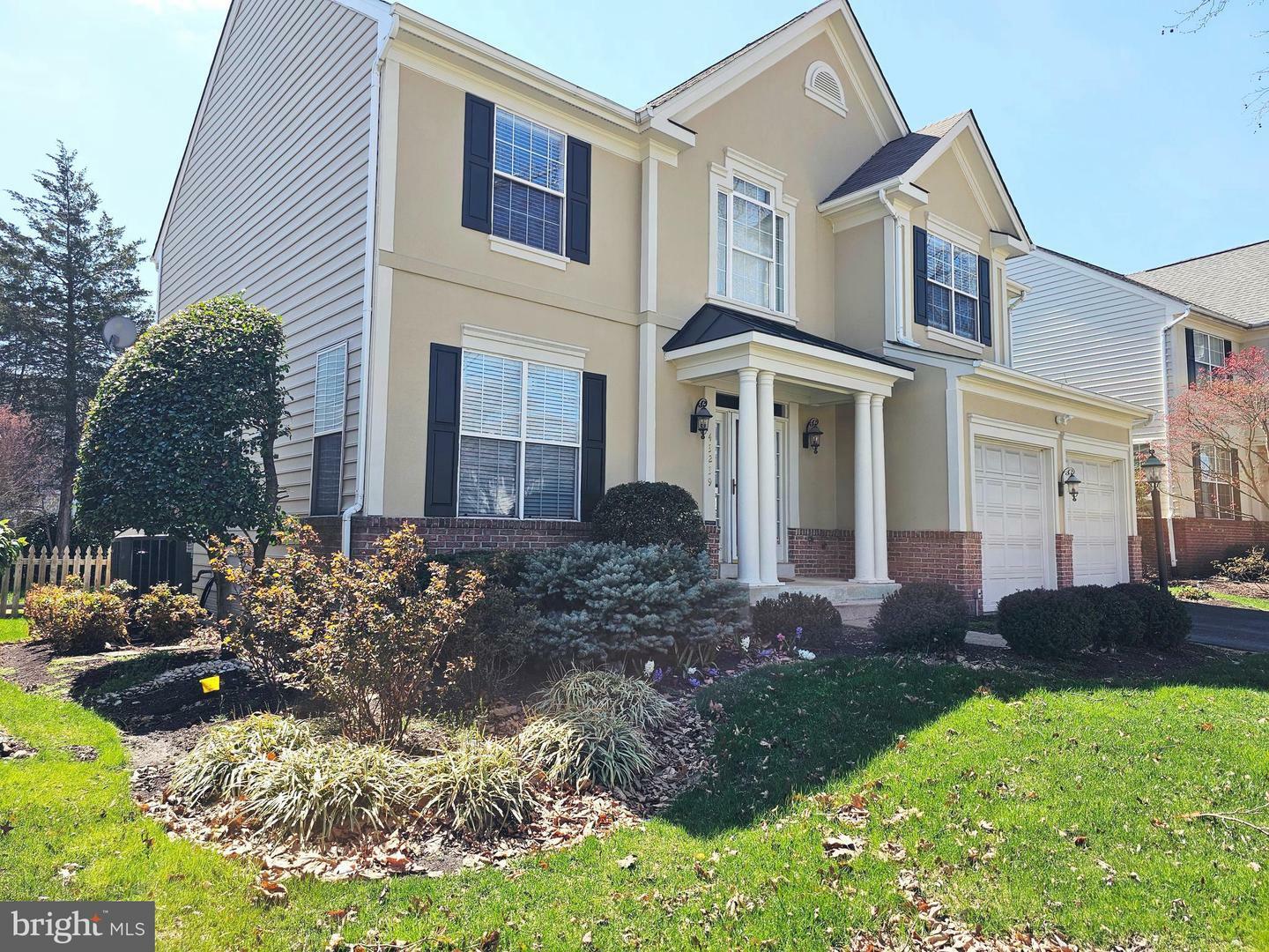 Property Photo: 43239 Chase Street VA 20152