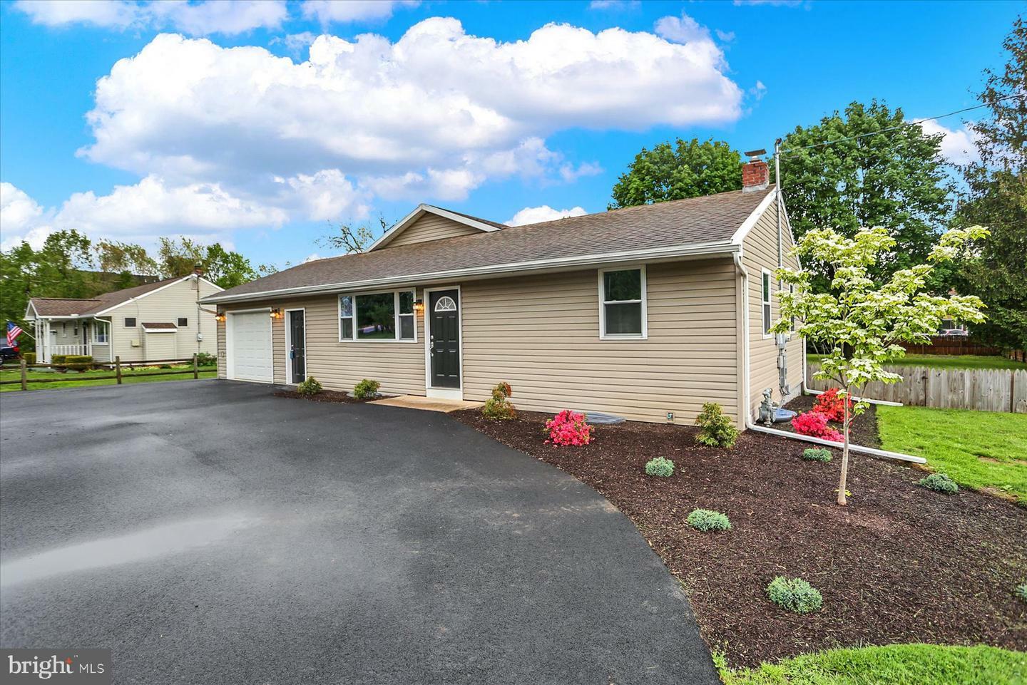 Property Photo: 113 Salem Church Road PA 17050