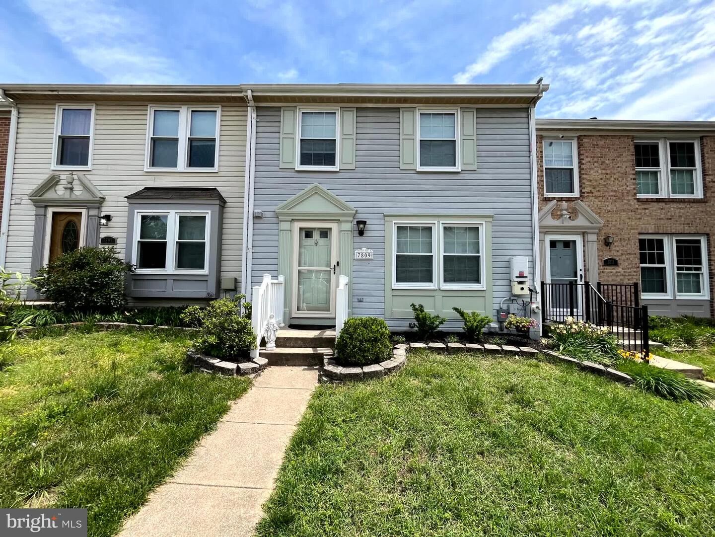 Property Photo:  7809 Edmunds Way  MD 21075