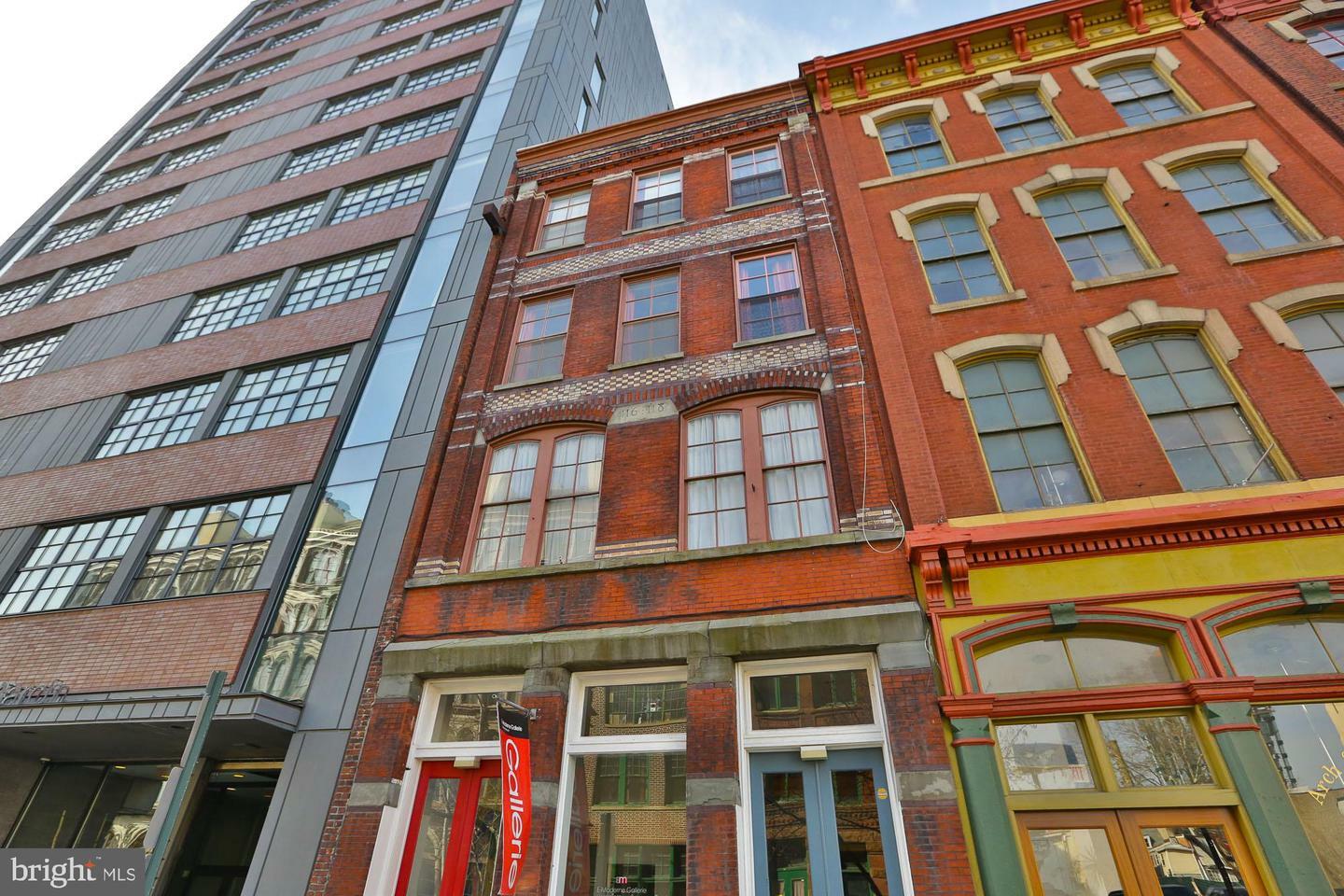 Property Photo: 116-118 Arch Street 5 PA 19106