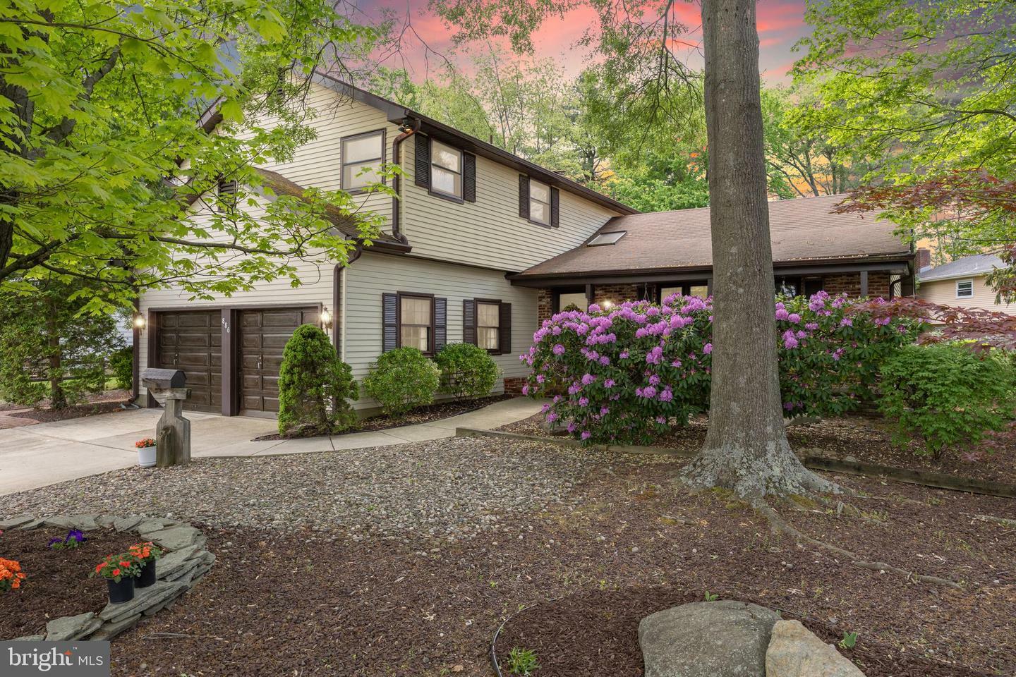 886 Lafayette Drive  Mount Laurel NJ 08054 photo