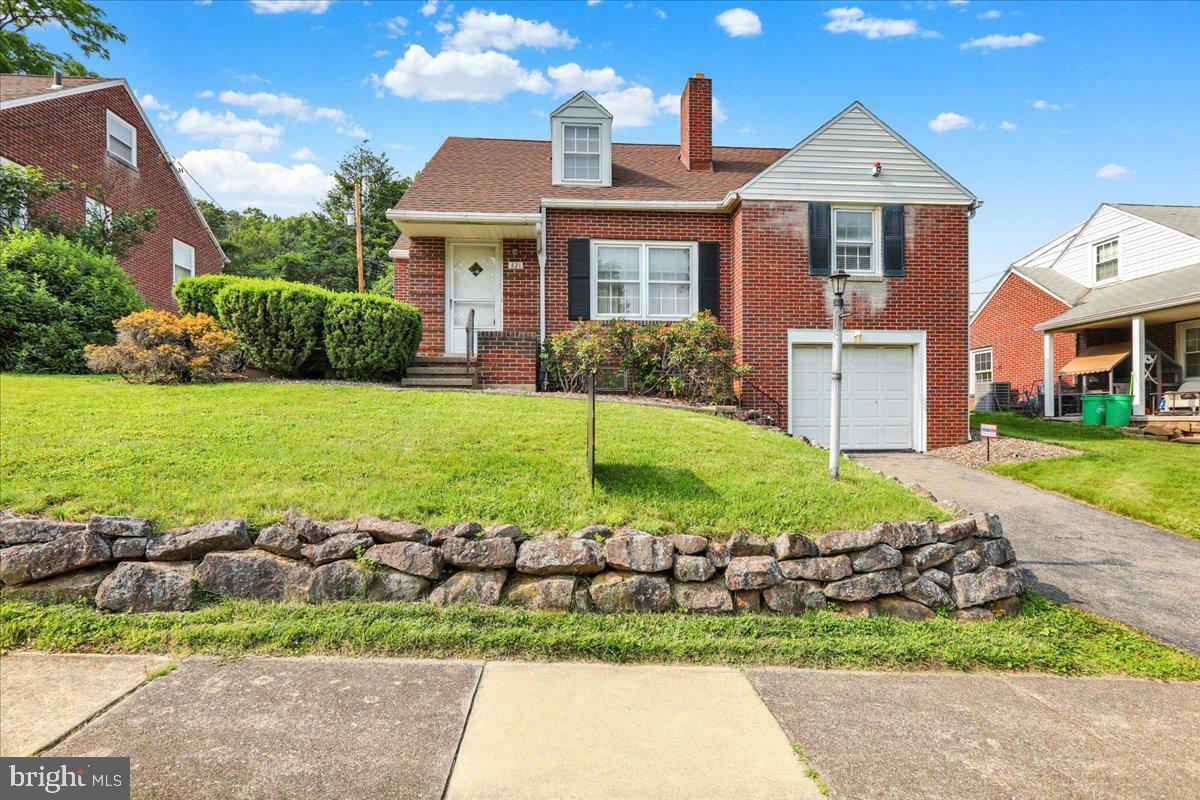 Property Photo: 521 Meade Tc PA 19607