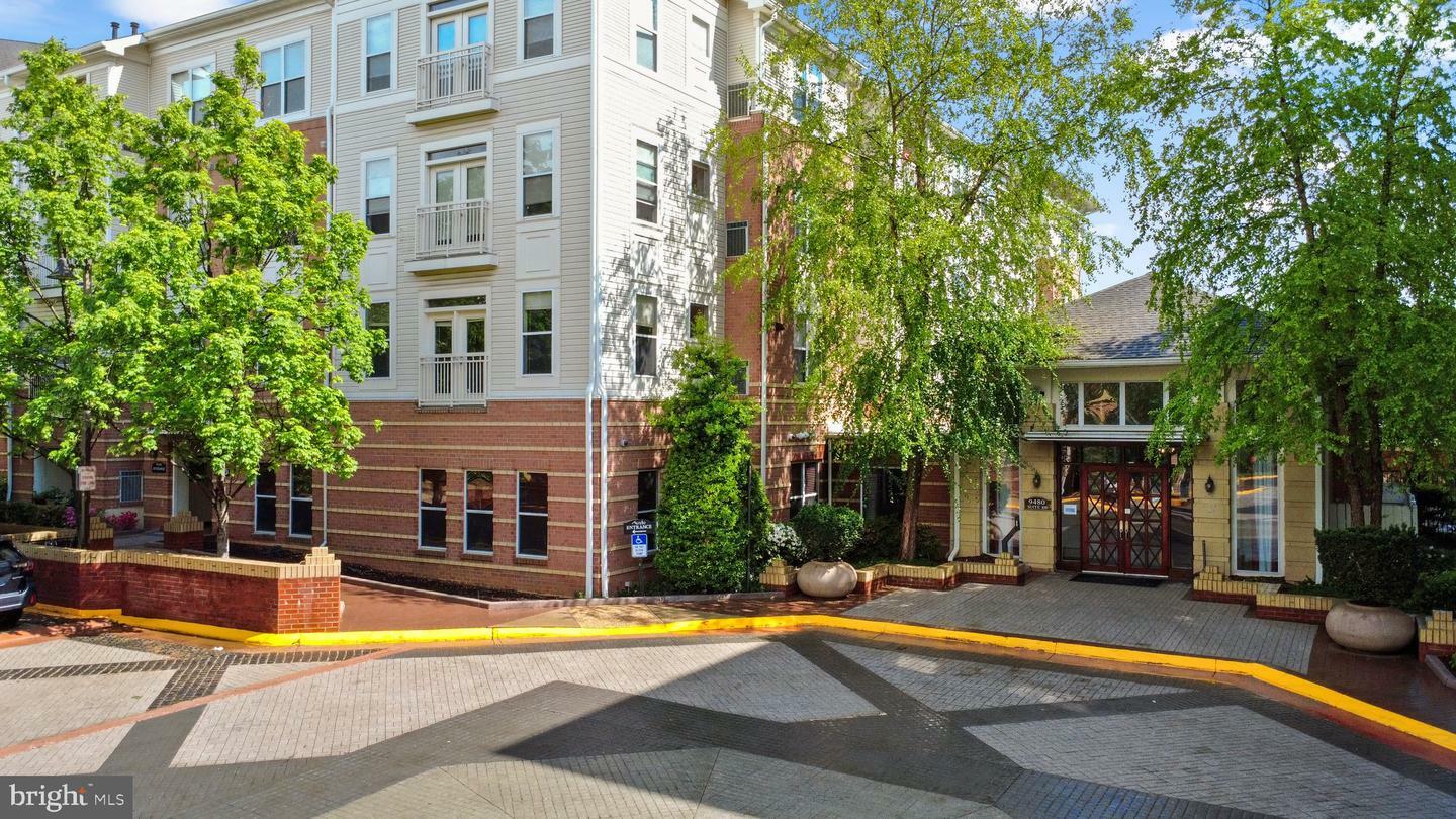Property Photo: 9480 Virginia Center Boulevard 239 VA 22181