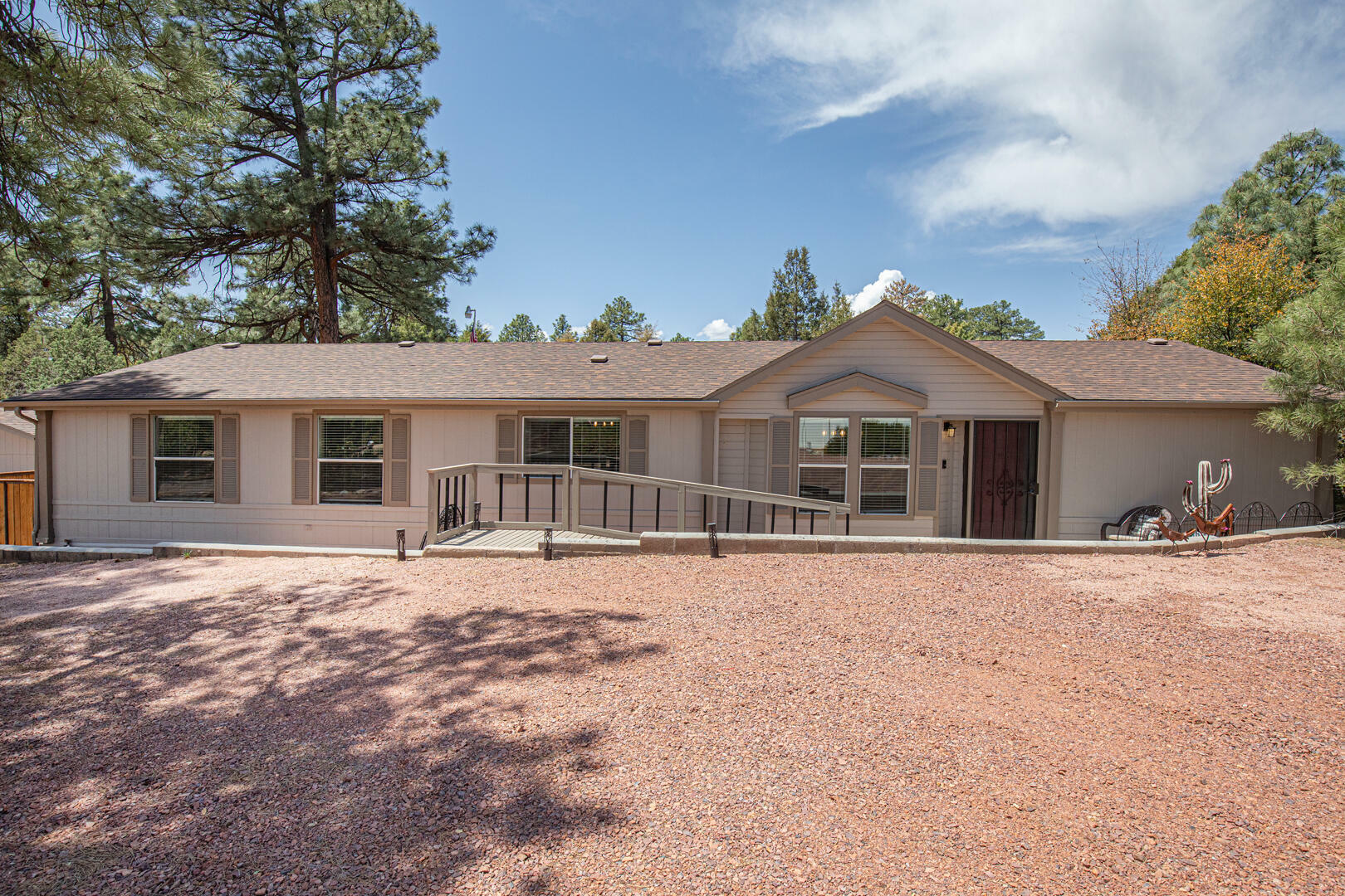 Property Photo: 904 N McLane Road AZ 85541