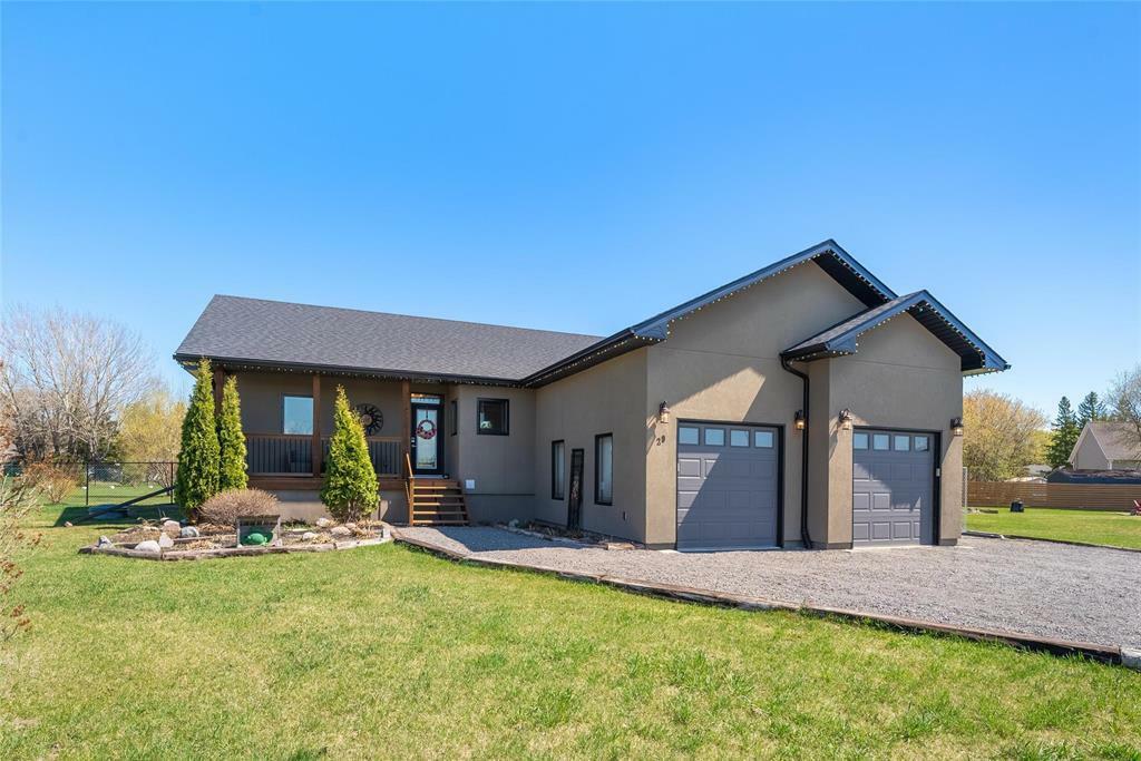 Photo de la propriété: 29 Lea Place MB R0E 2B0