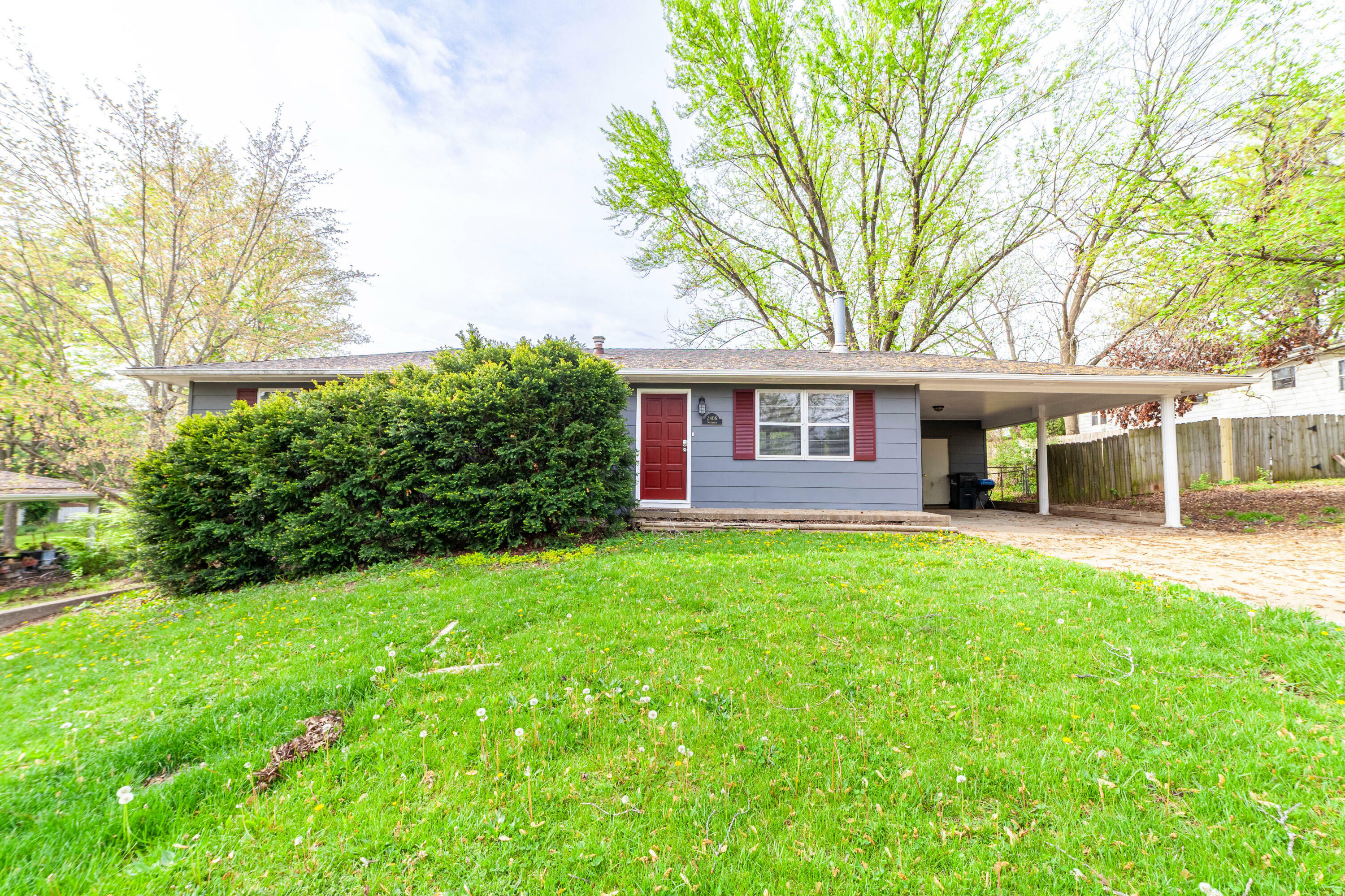 2406 Northridge Dr  Columbia MO 65202 photo