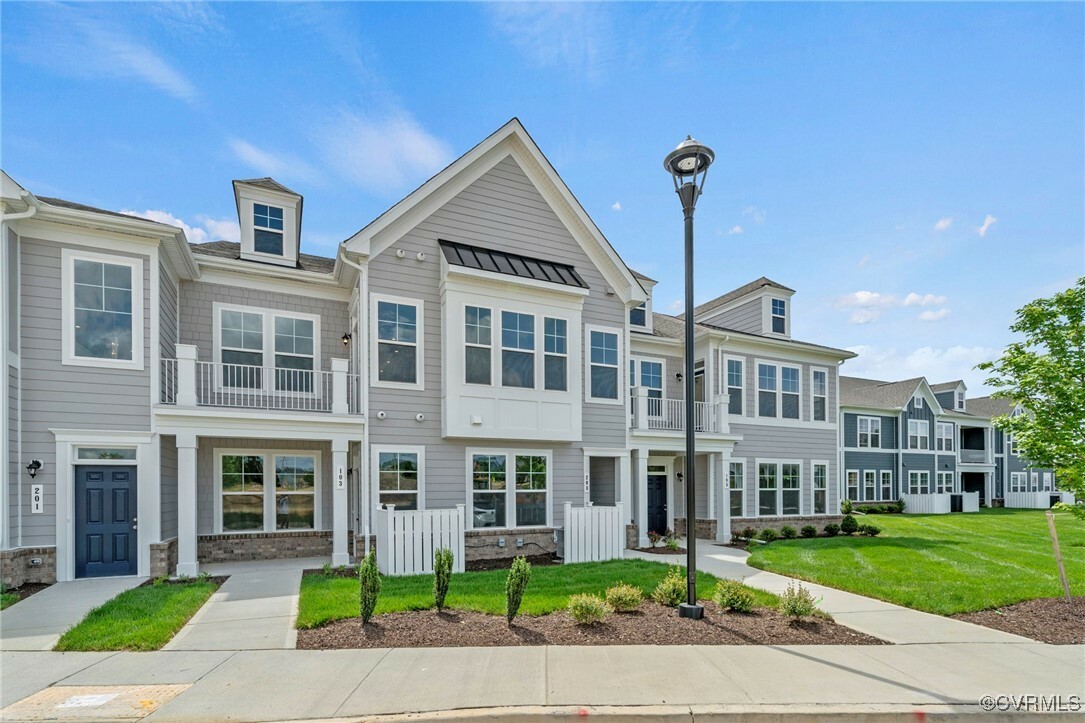 Property Photo: 5305 Twisting Vine Lane 204 VA 23059