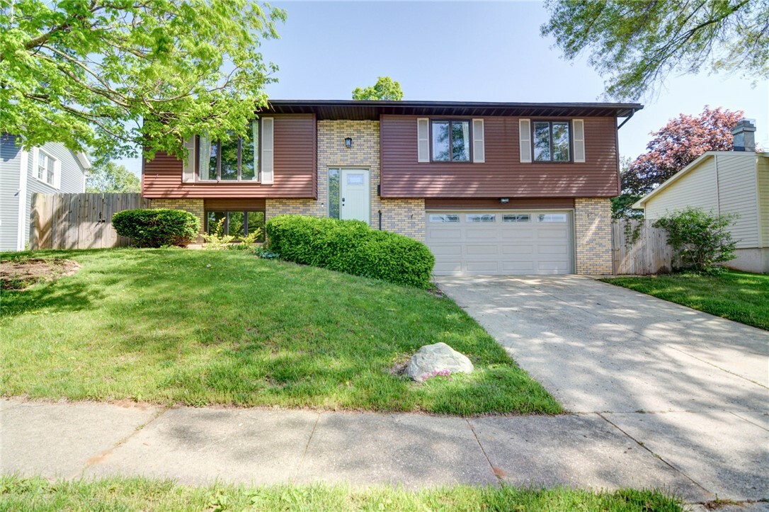 2150 W Melrose Drive  Decatur IL 62522 photo