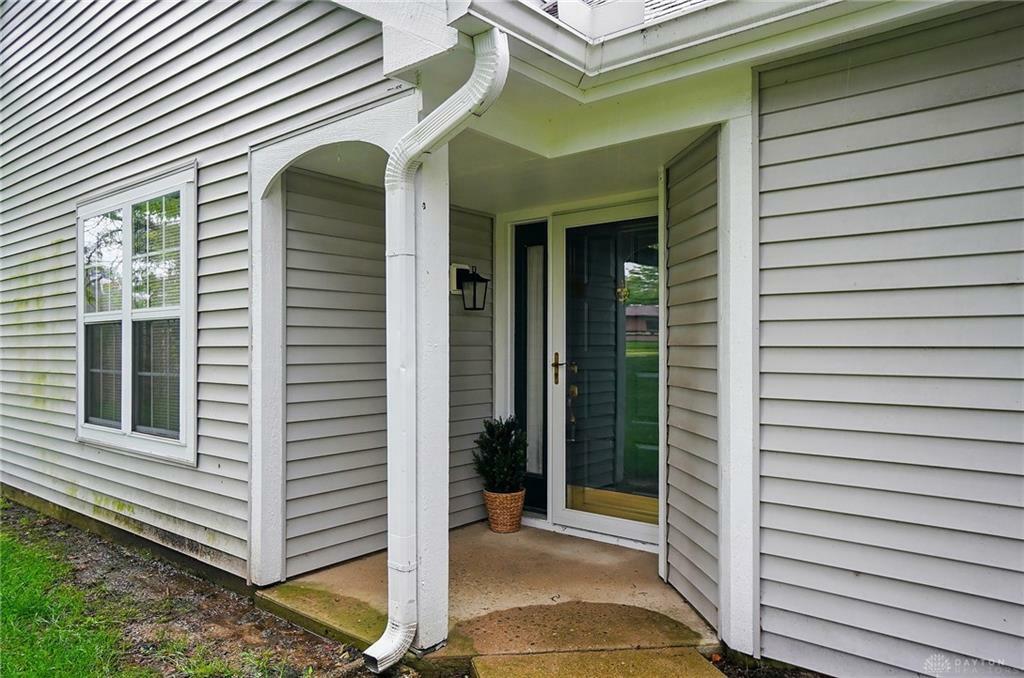 Property Photo:  1248 Smugglers Way  OH 45459 