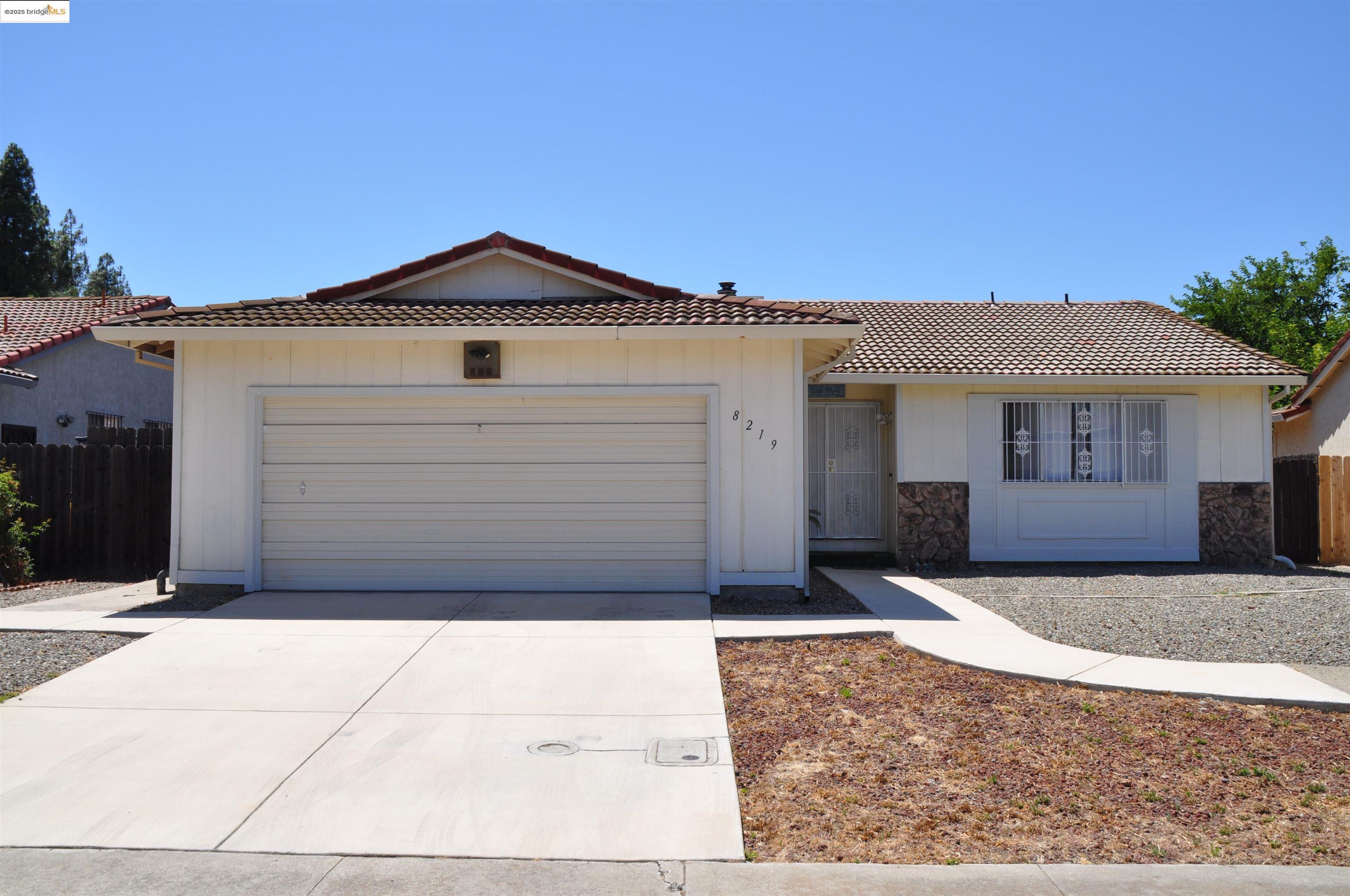 8219 New York Drive  Stockton CA 95210 photo