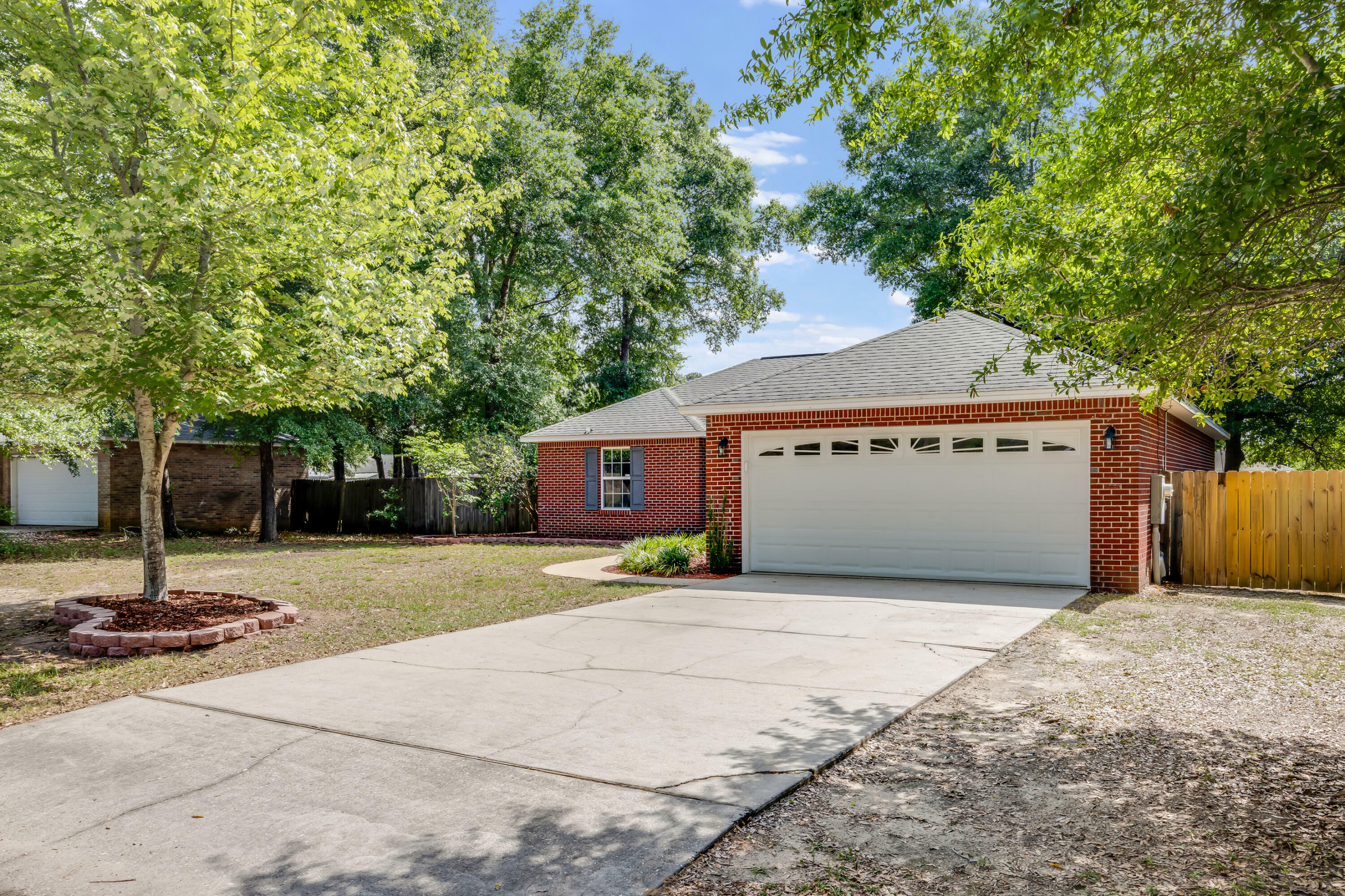 Property Photo: 6243 Winstead Road FL 32539