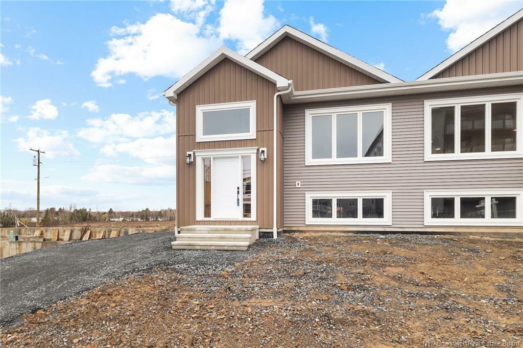Photo de la propriété: 105 Attenborough Drive NB E3A 9R6